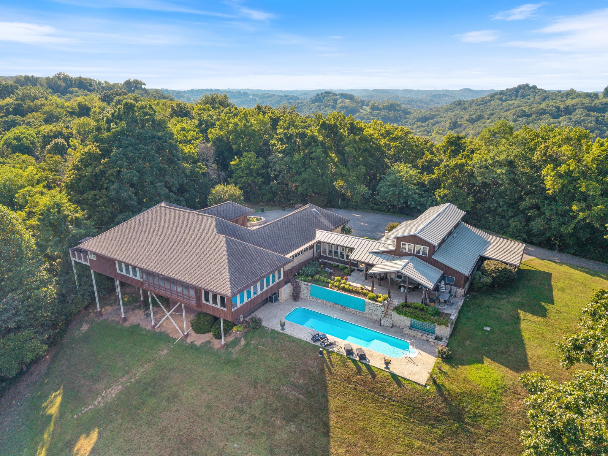 5495 Brick Church Pike Property Photo 9