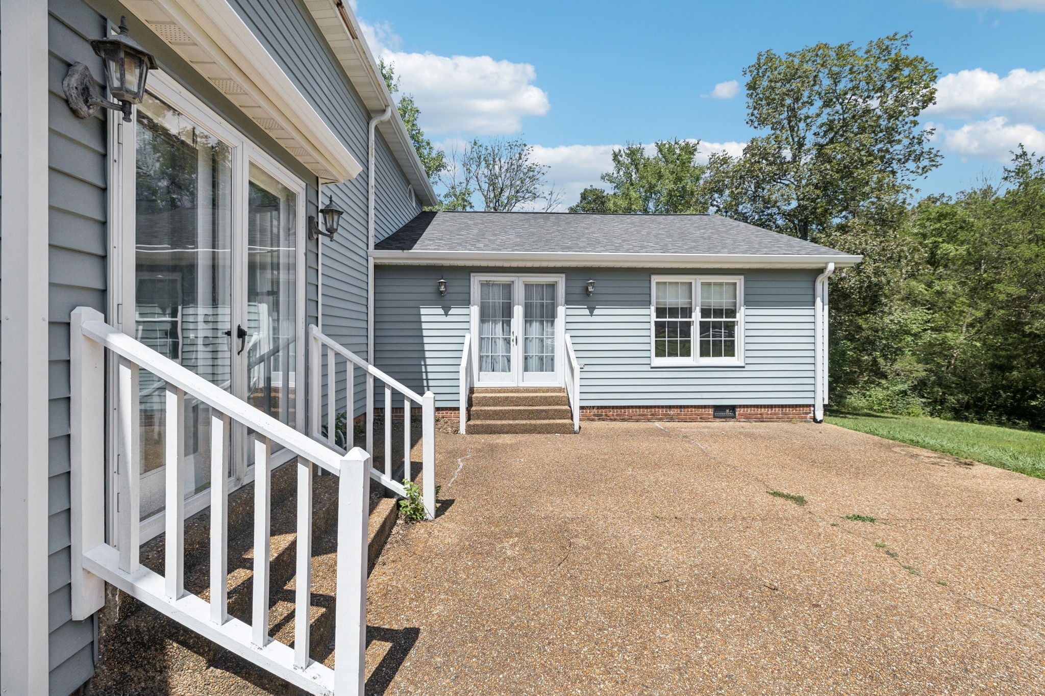 2413 Highway 109, N Property Photo 7