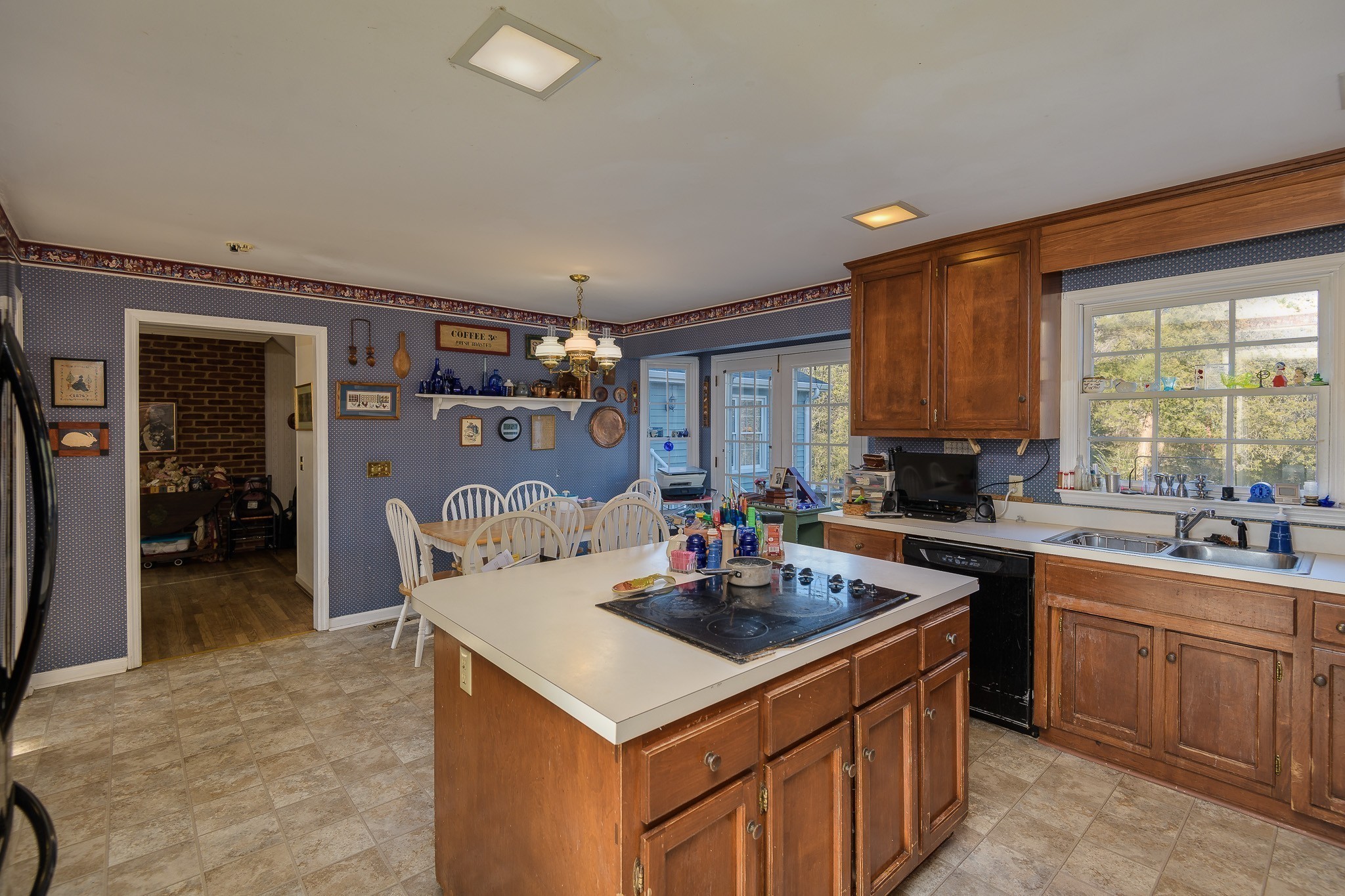 2413 Highway 109, N Property Photo 19