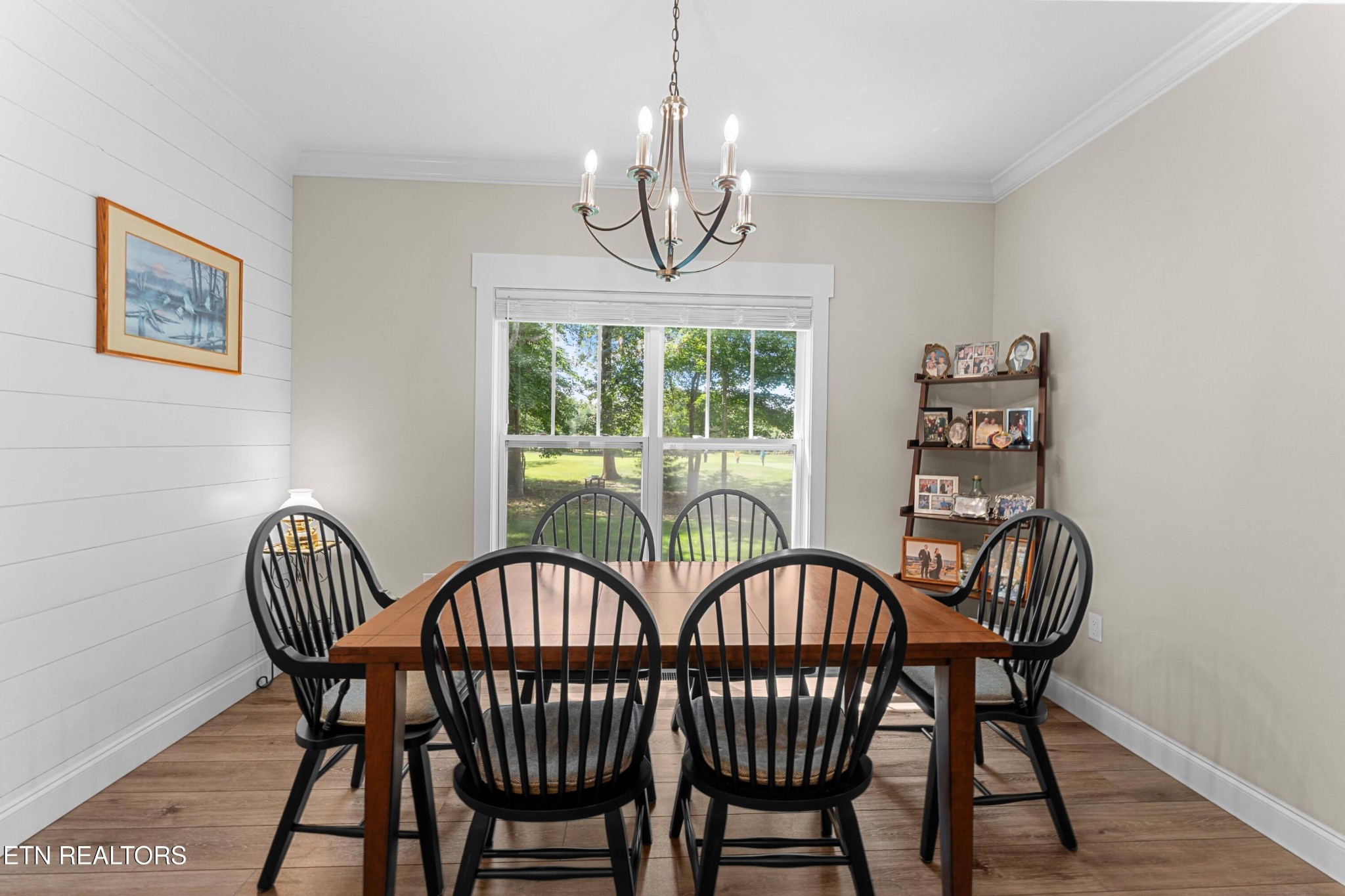 14 Renwick Drive Property Photo 9