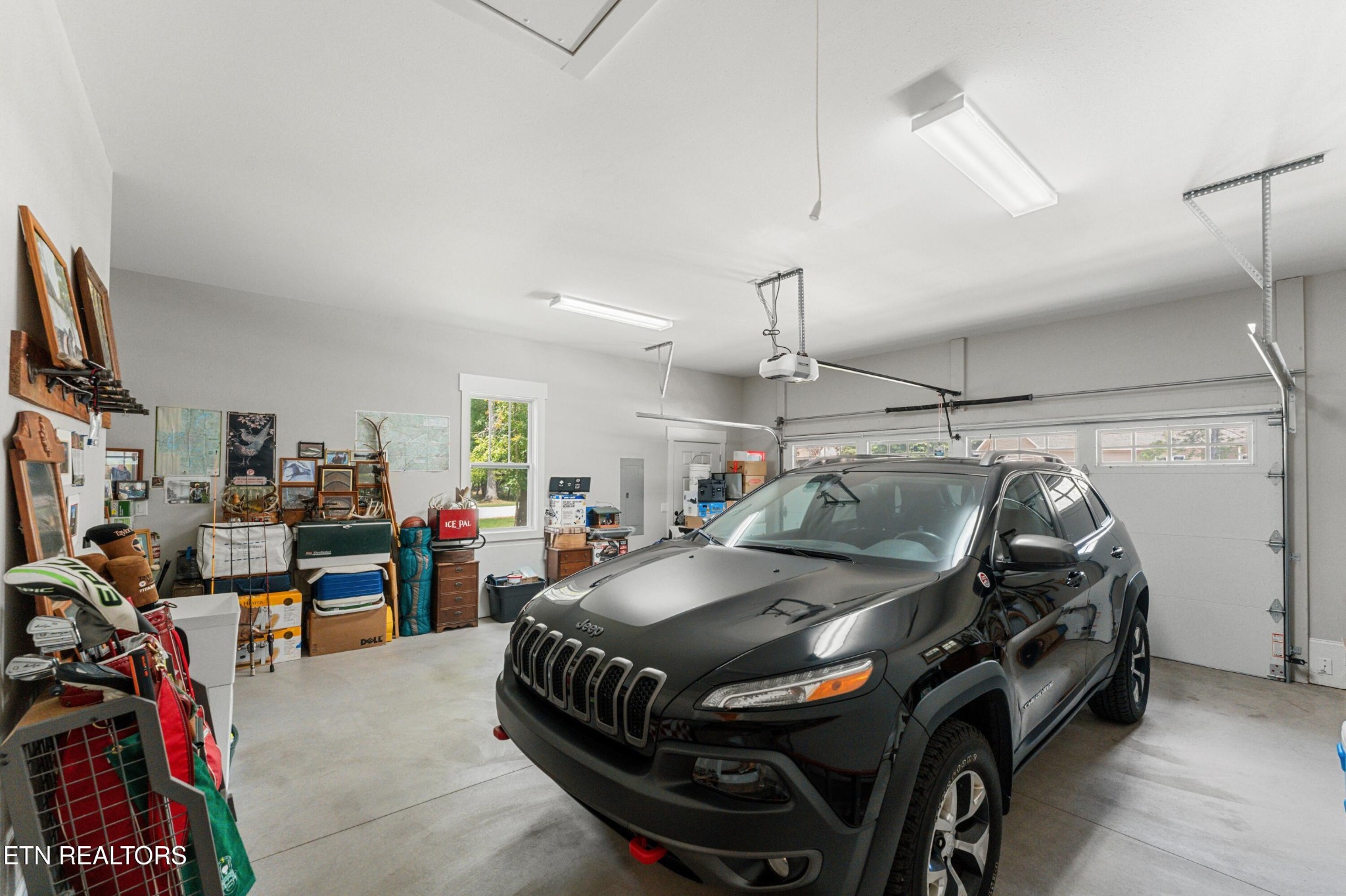 14 Renwick Drive Property Photo 33