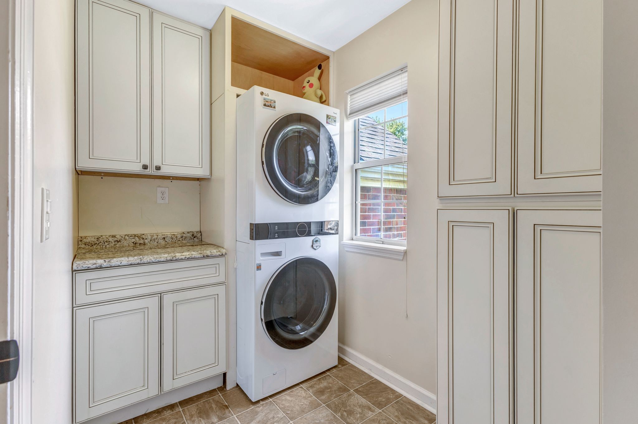 5233 Timber Gap Dr Property Photo 28