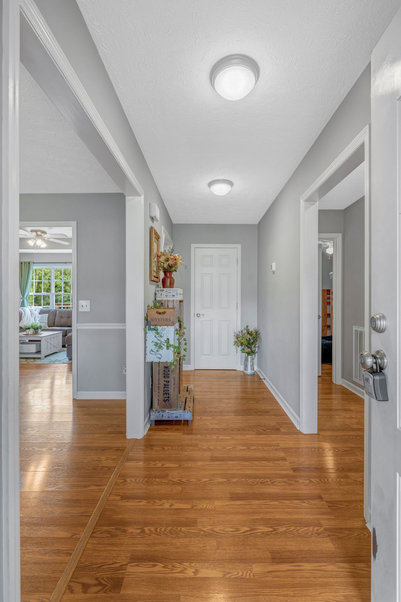 272 Jacoby Dr Property Photo 6