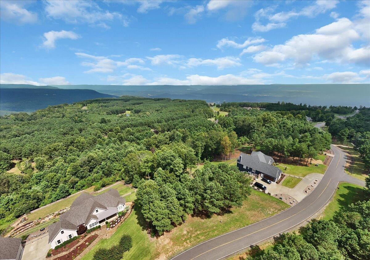 440 Lookout View Drive Property Photo 7