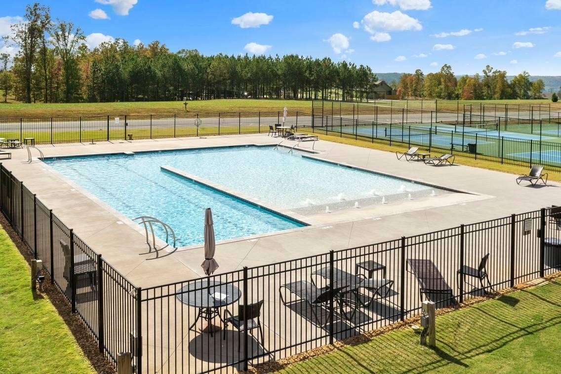 440 Lookout View Drive Property Photo 30