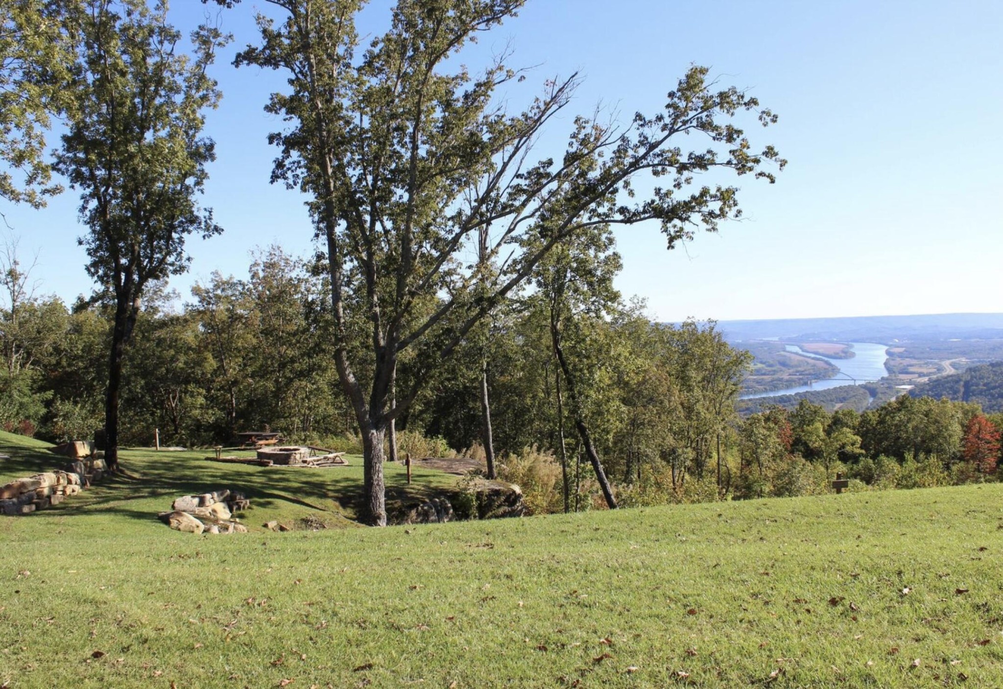 440 Lookout View Drive Property Photo 41