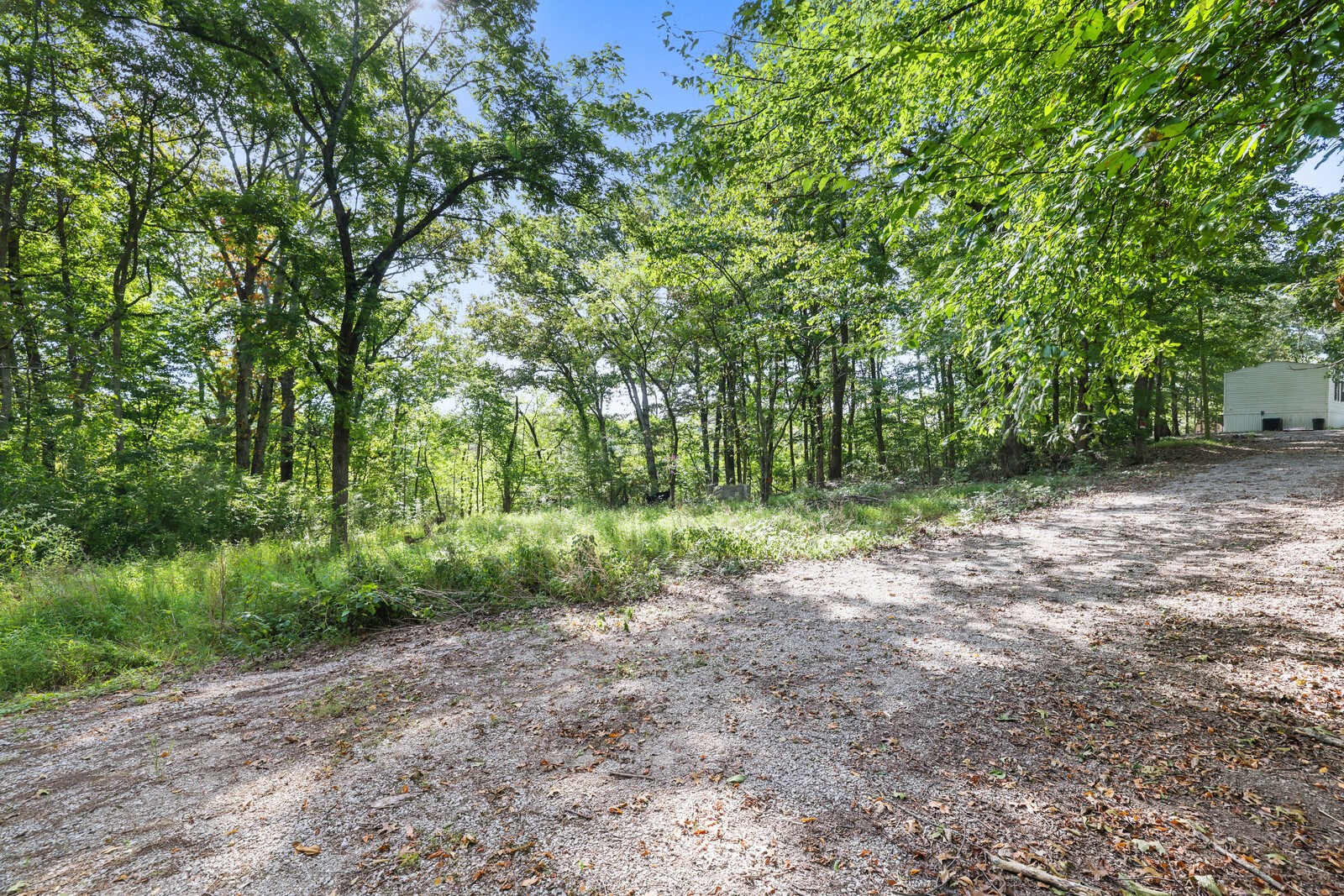 580 Carr Rd Property Photo 9