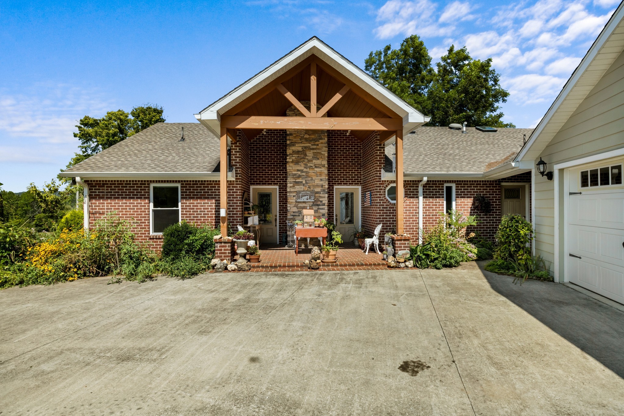 1556 Chestnut Grove Rd Property Photo 30
