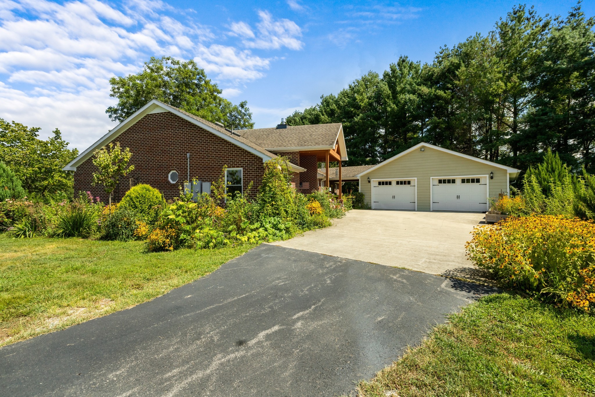 1556 Chestnut Grove Rd Property Photo 40