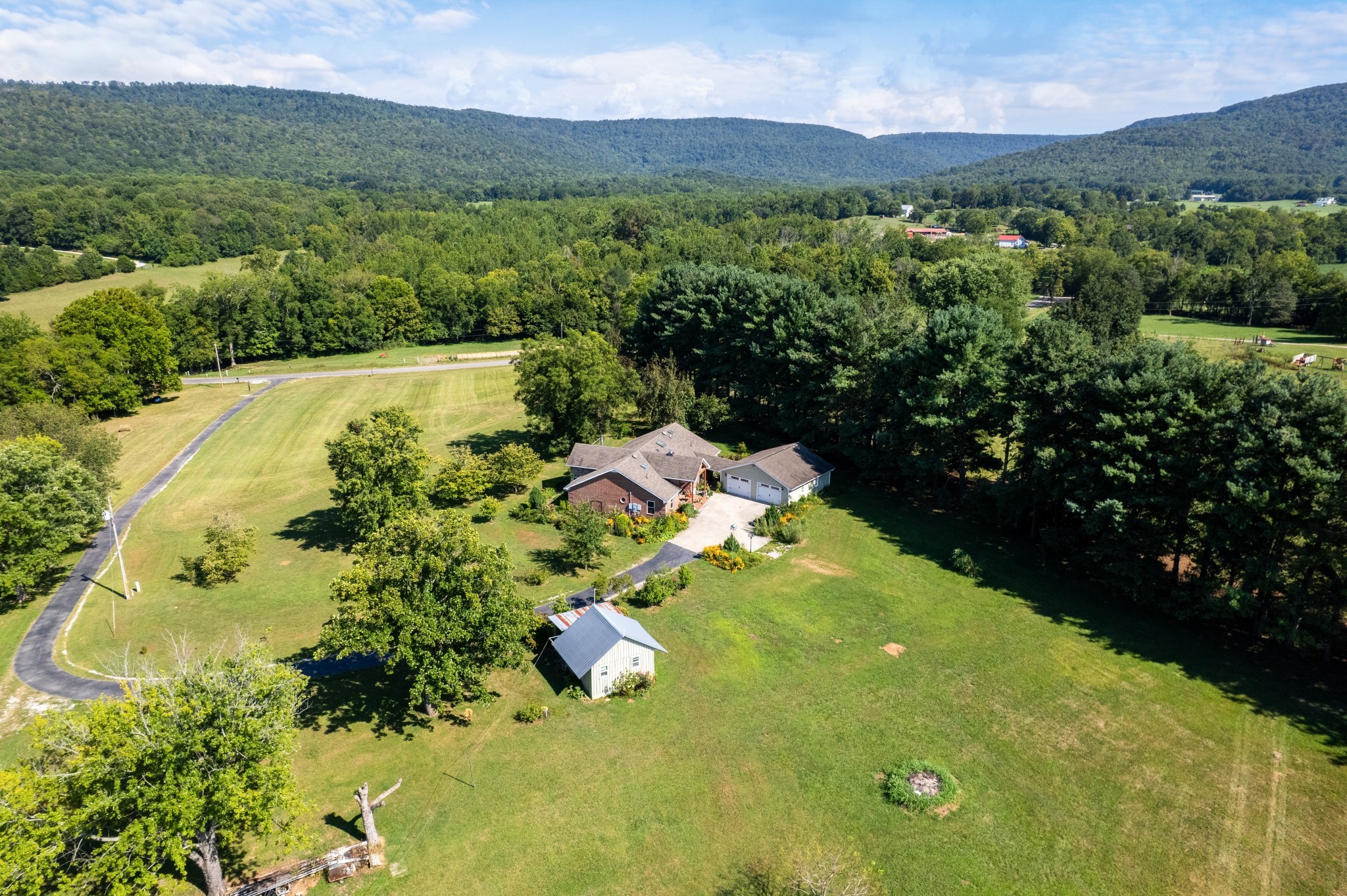 1556 Chestnut Grove Rd Property Photo 45