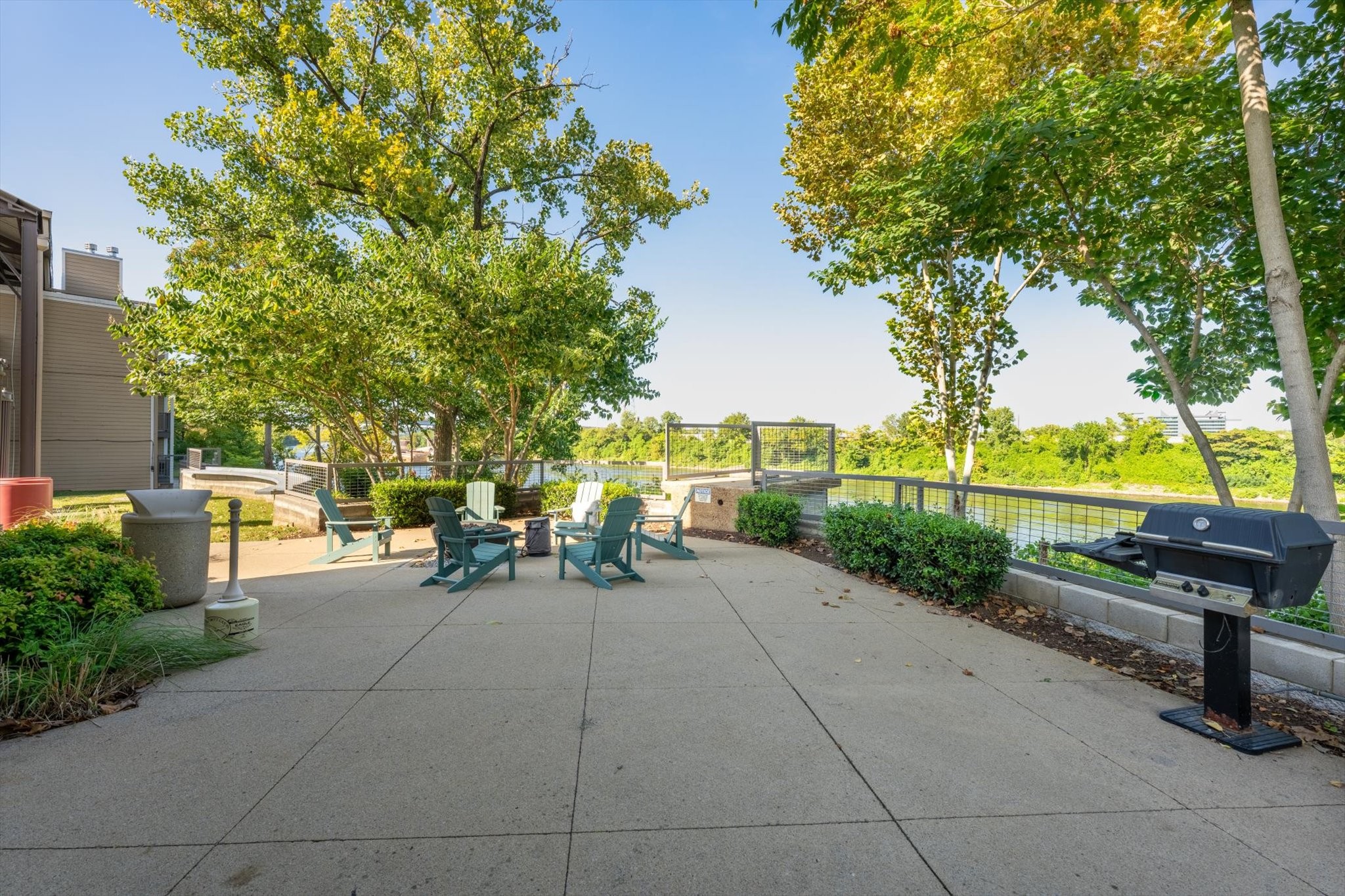 936 1st Ave, N Property Photo 22