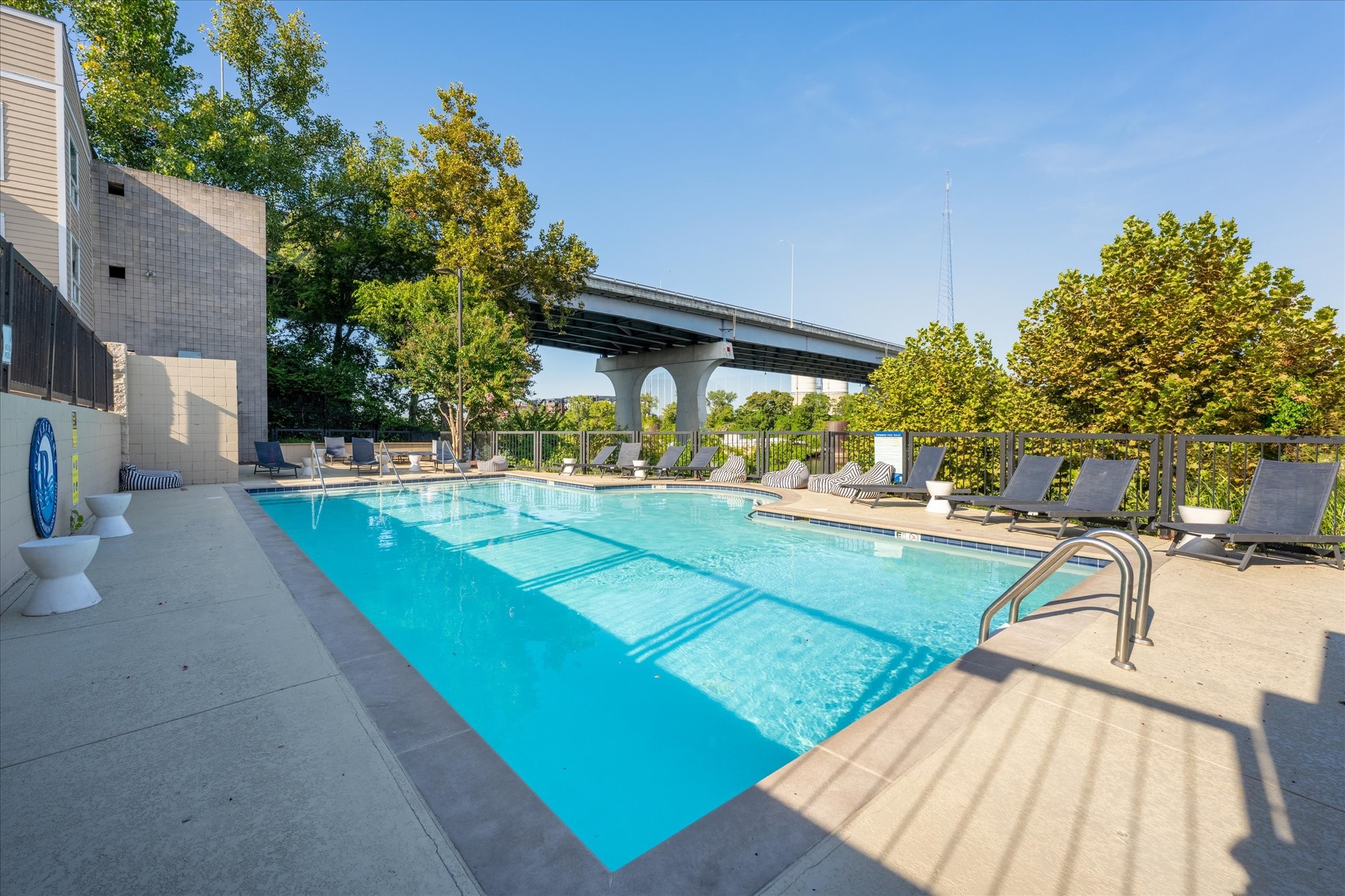 936 1st Ave, N Property Photo 25