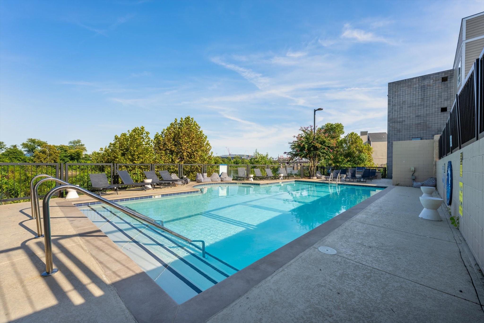 936 1st Ave, N Property Photo 26