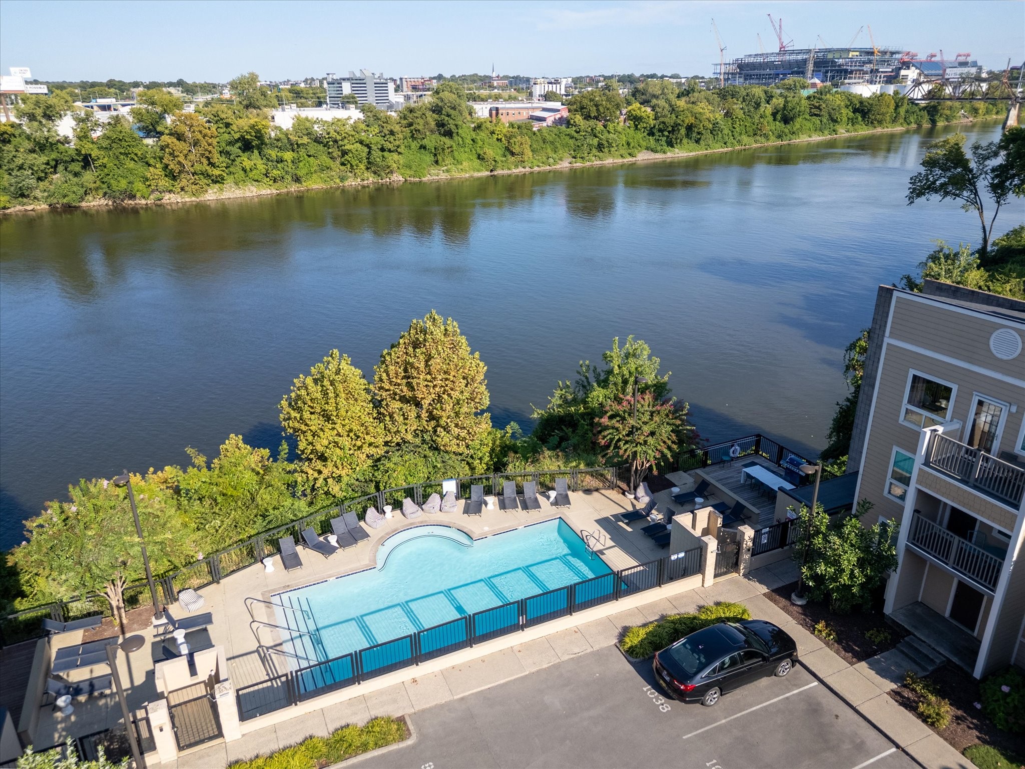 936 1st Ave, N Property Photo 27