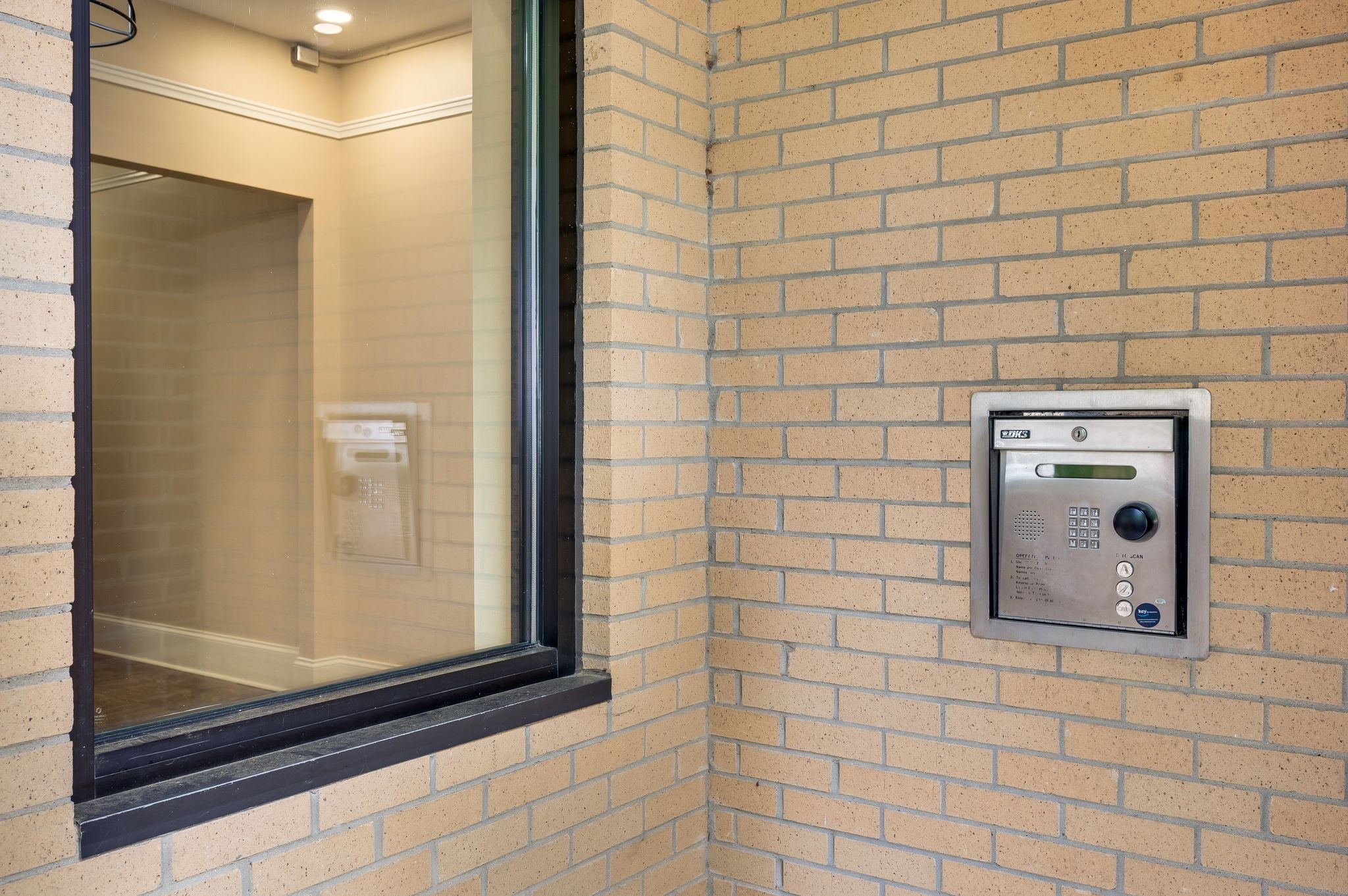 1015 Fatherland St Property Photo 5