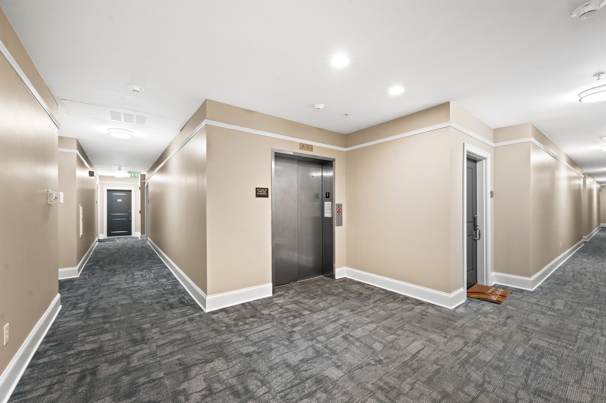 1015 Fatherland St Property Photo 9