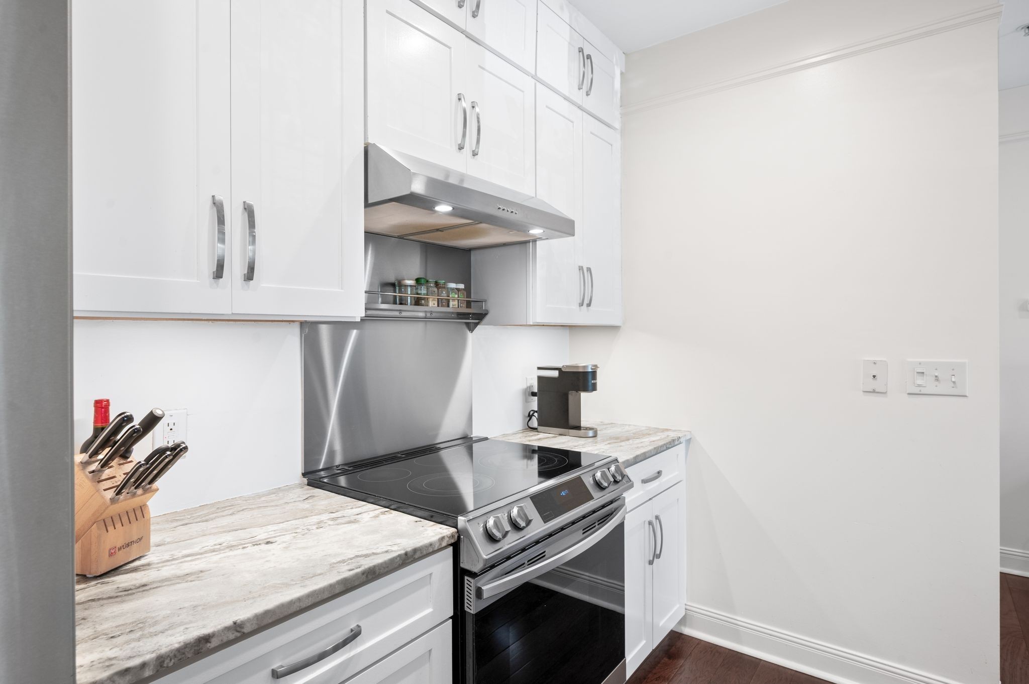 1015 Fatherland St Property Photo 28