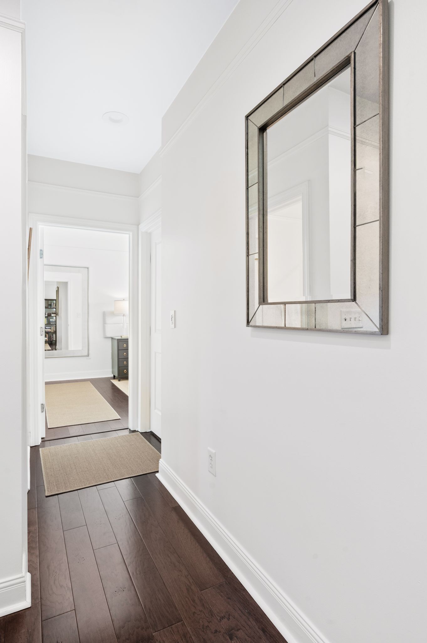 1015 Fatherland St Property Photo 30