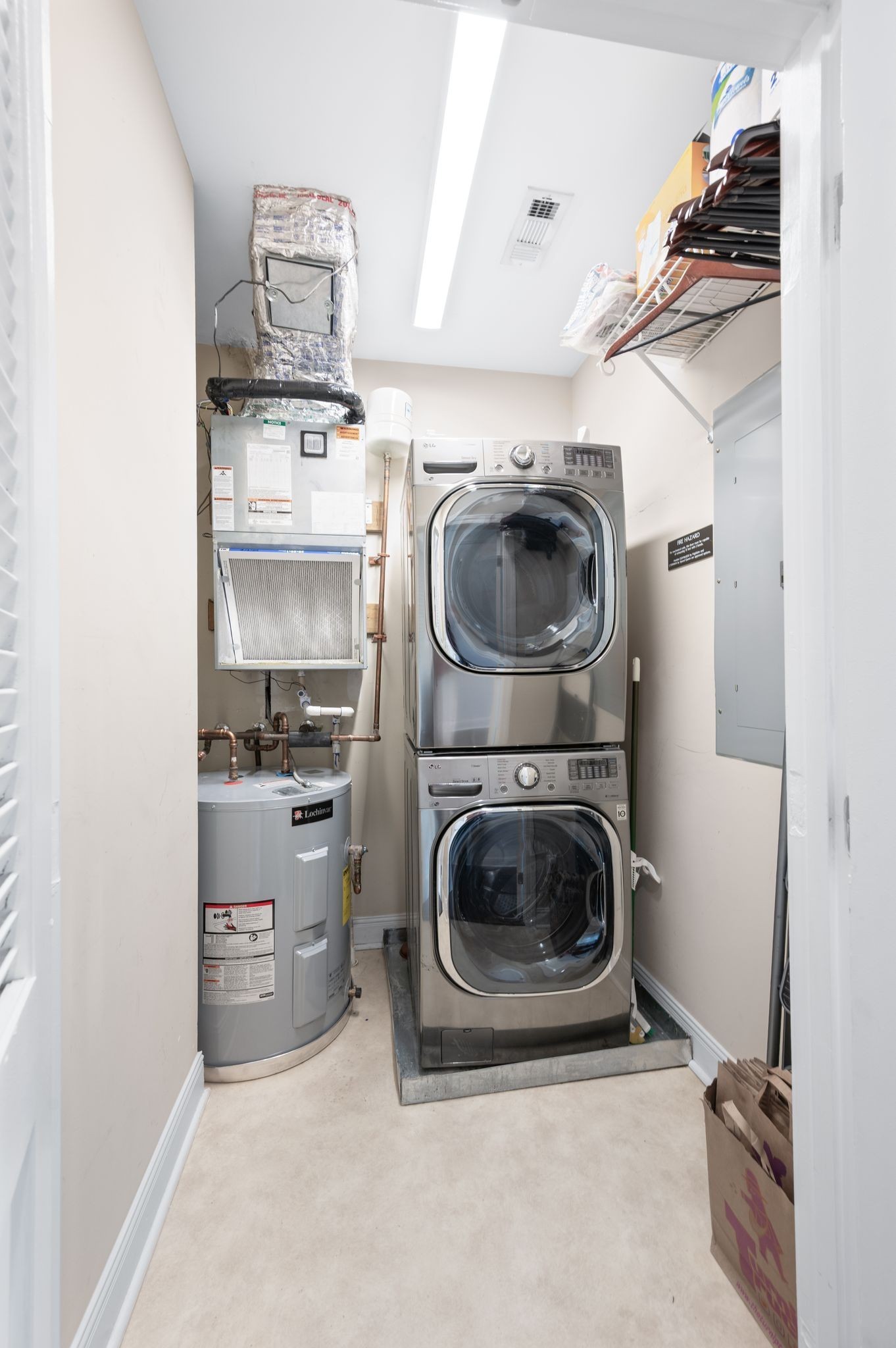 1015 Fatherland St Property Photo 41