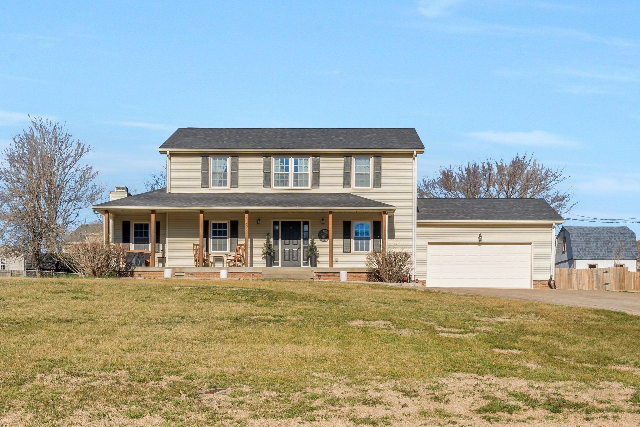 3355 Clearwater Dr Property Photo 1