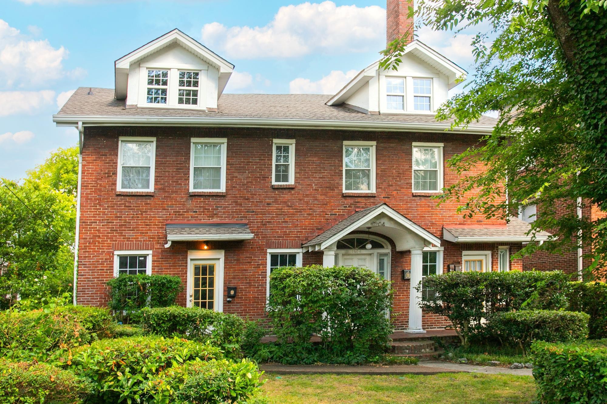 1604 18th Ave, S Property Photo 1