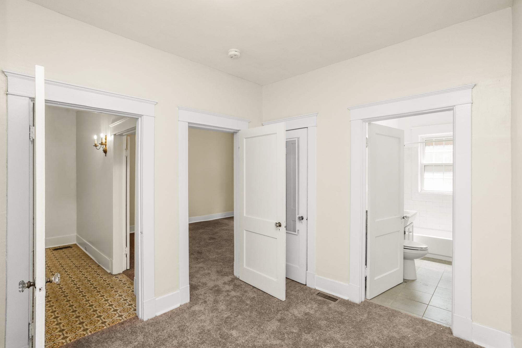 1604 18th Ave, S Property Photo 6