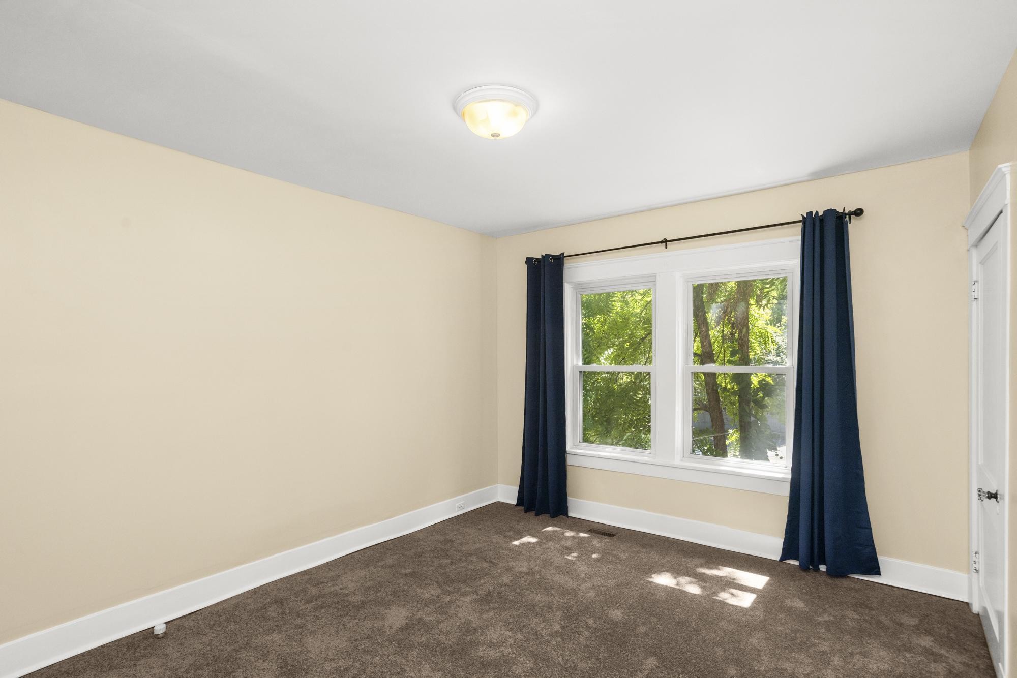 1604 18th Ave, S Property Photo 9