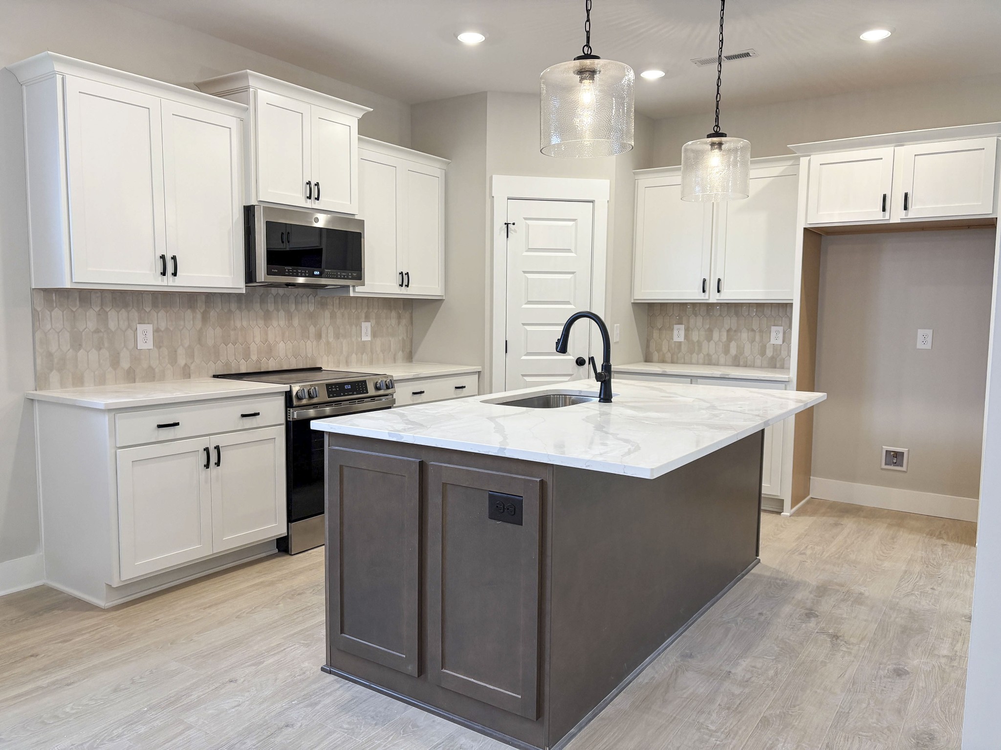 1216 Kennesaw Blvd Lot 176 Property Photo 6