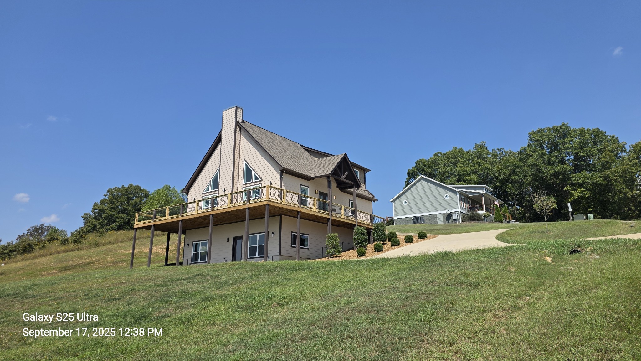 37 Lakeview Dr