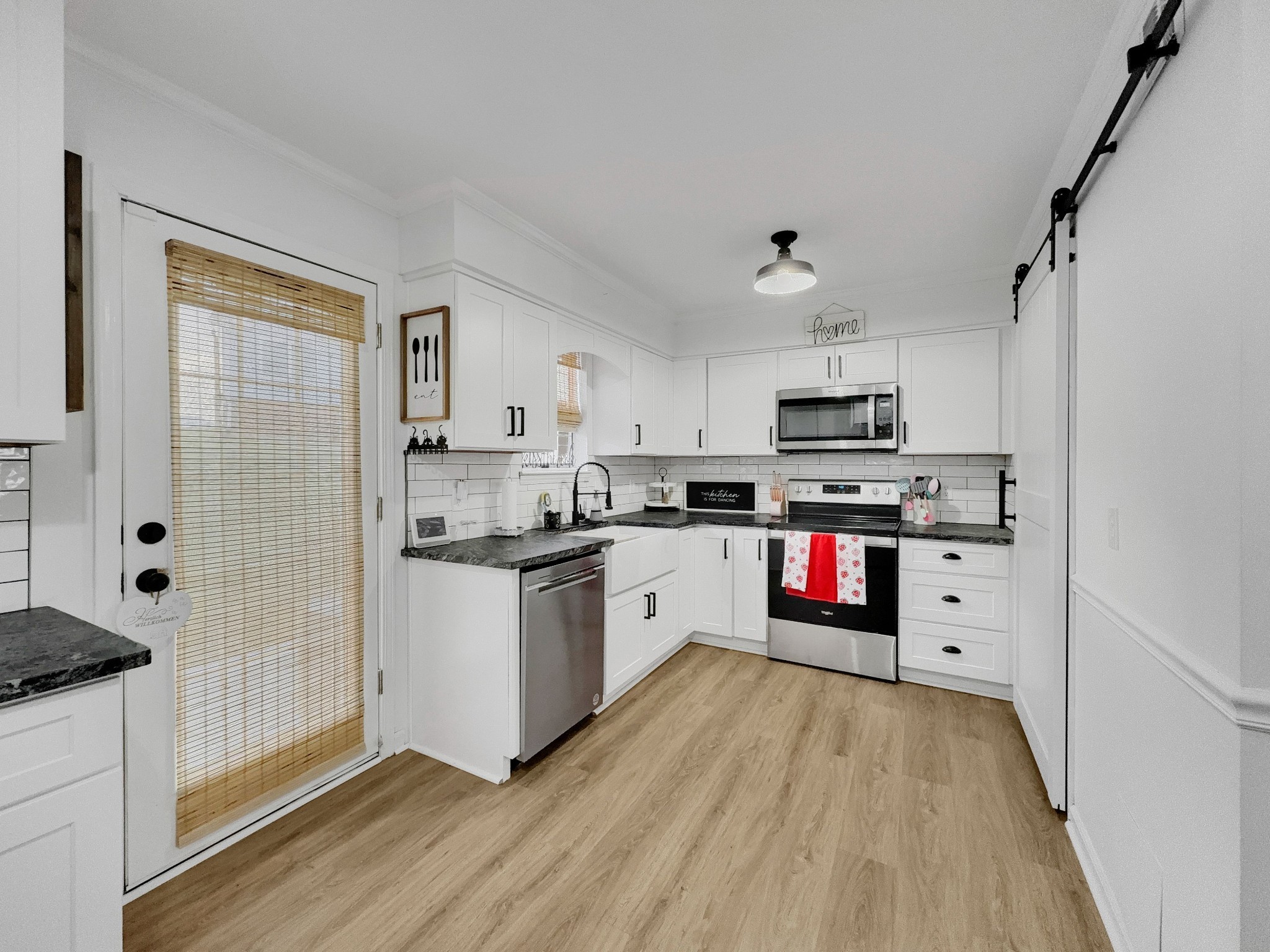 61 Rolling Meadows Dr Property Photo 6