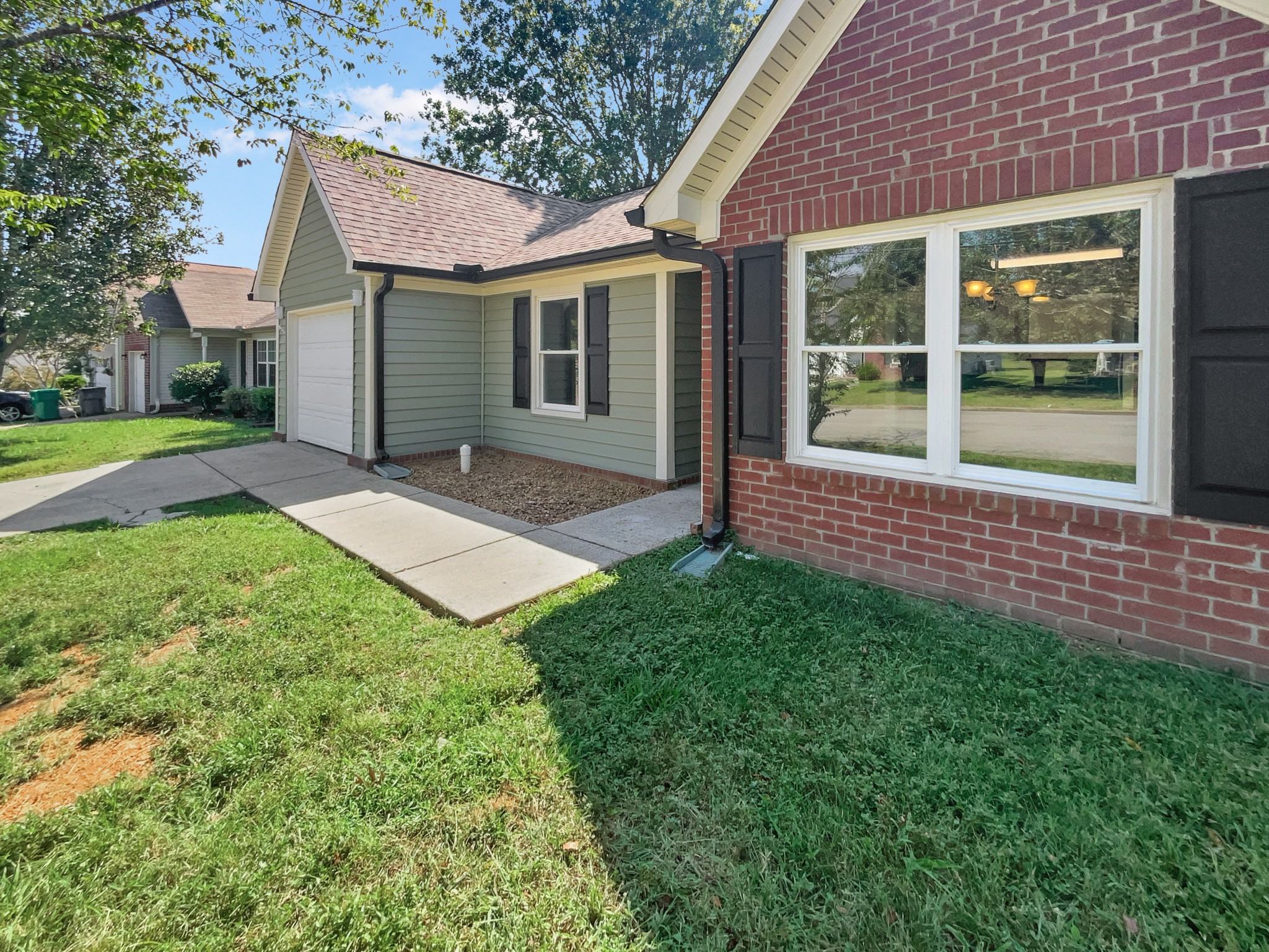 7513 W Winchester Dr Property Photo 3