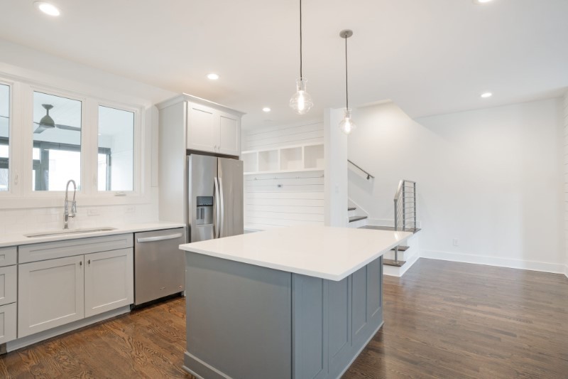 1114b 2nd Ave, S Property Photo 7