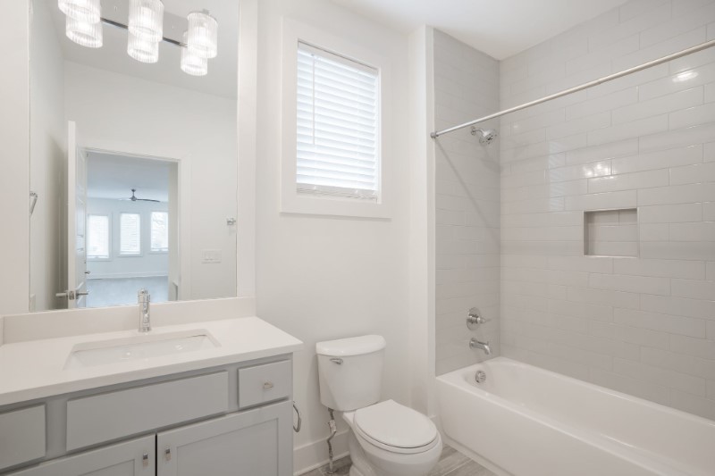 1114b 2nd Ave, S Property Photo 14