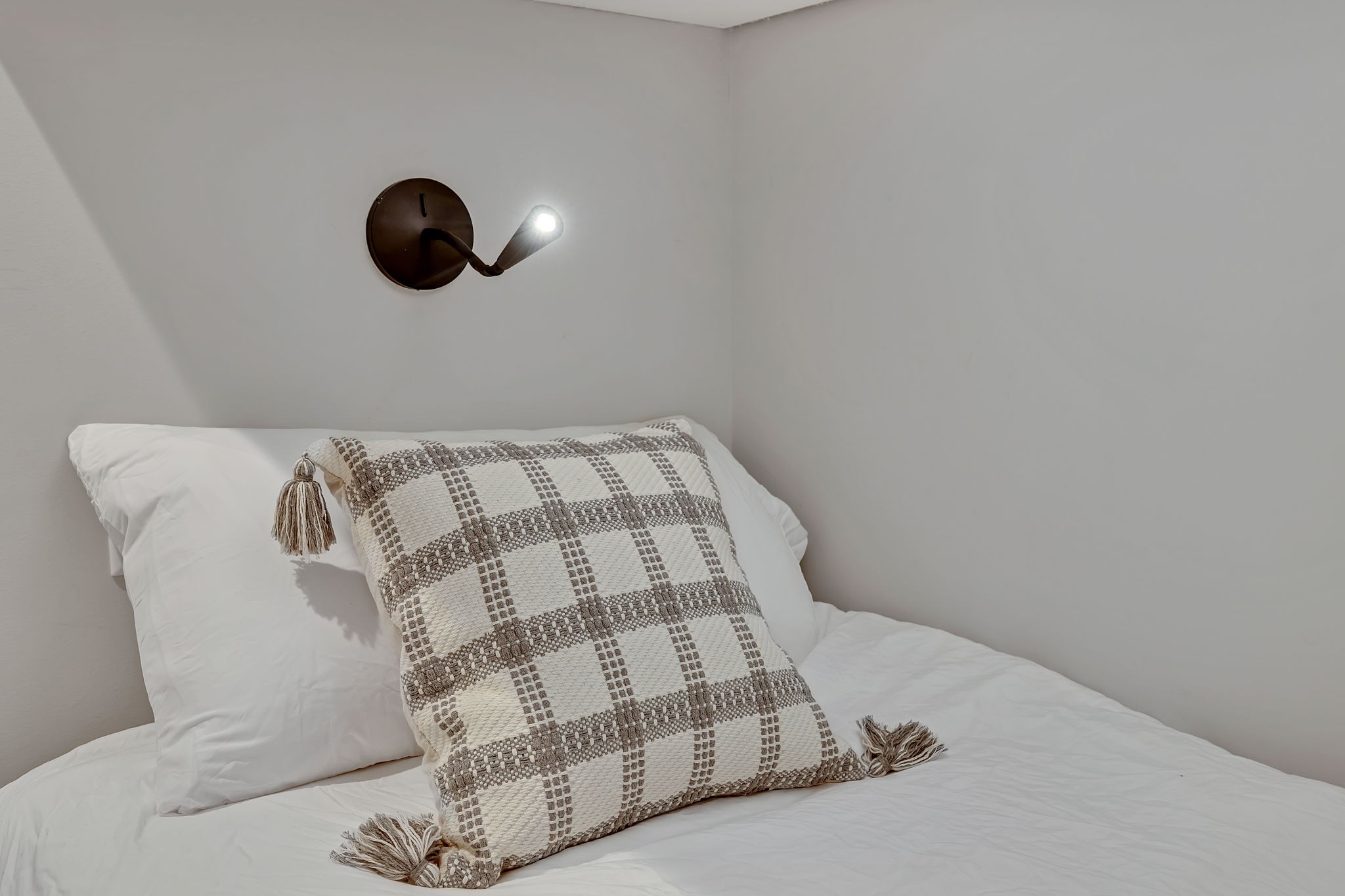 805b Bradford Ave Property Photo 22