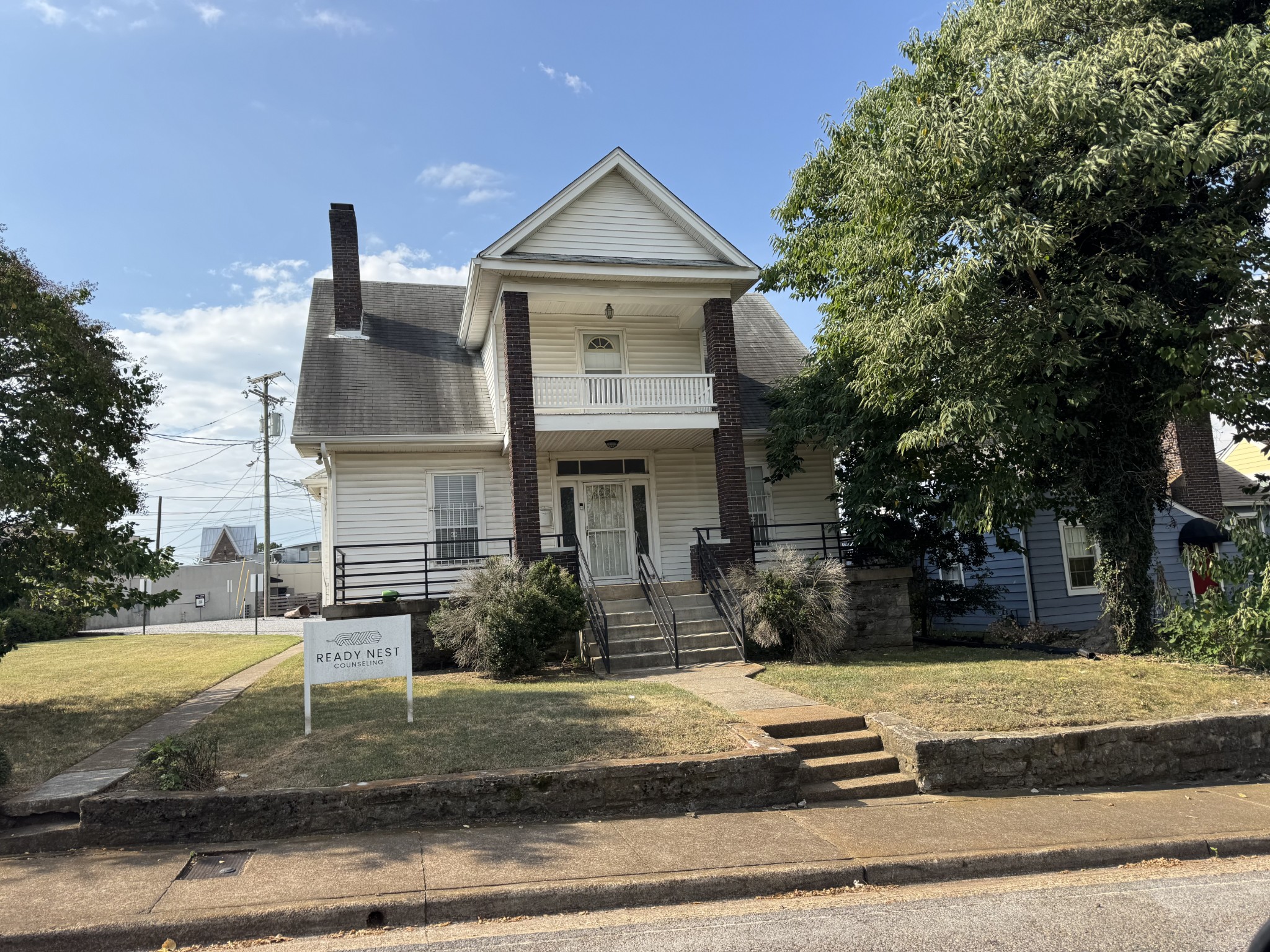 2107 Bernard Ave Property Photo 1