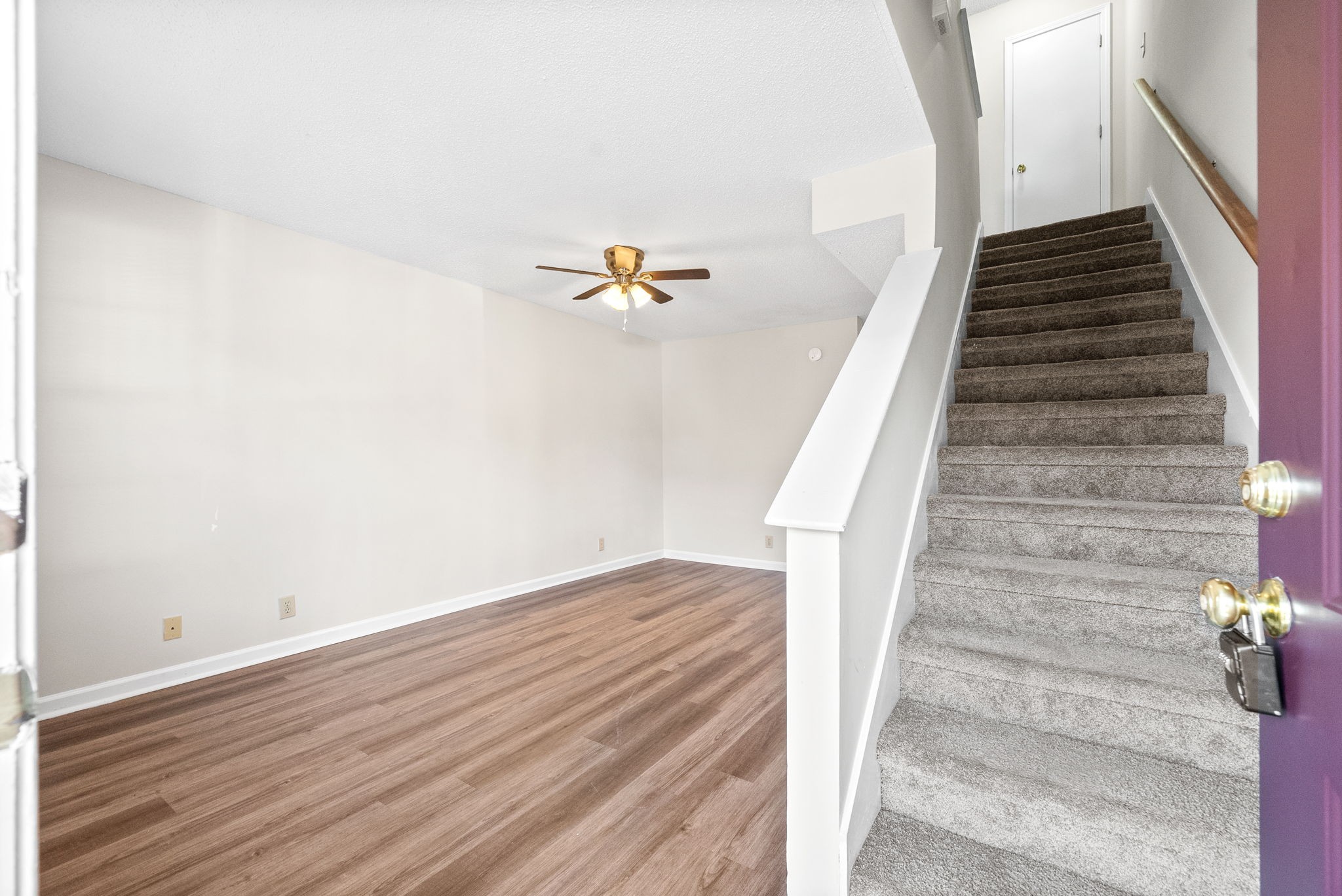 2303 Raleigh Ct Property Photo 2