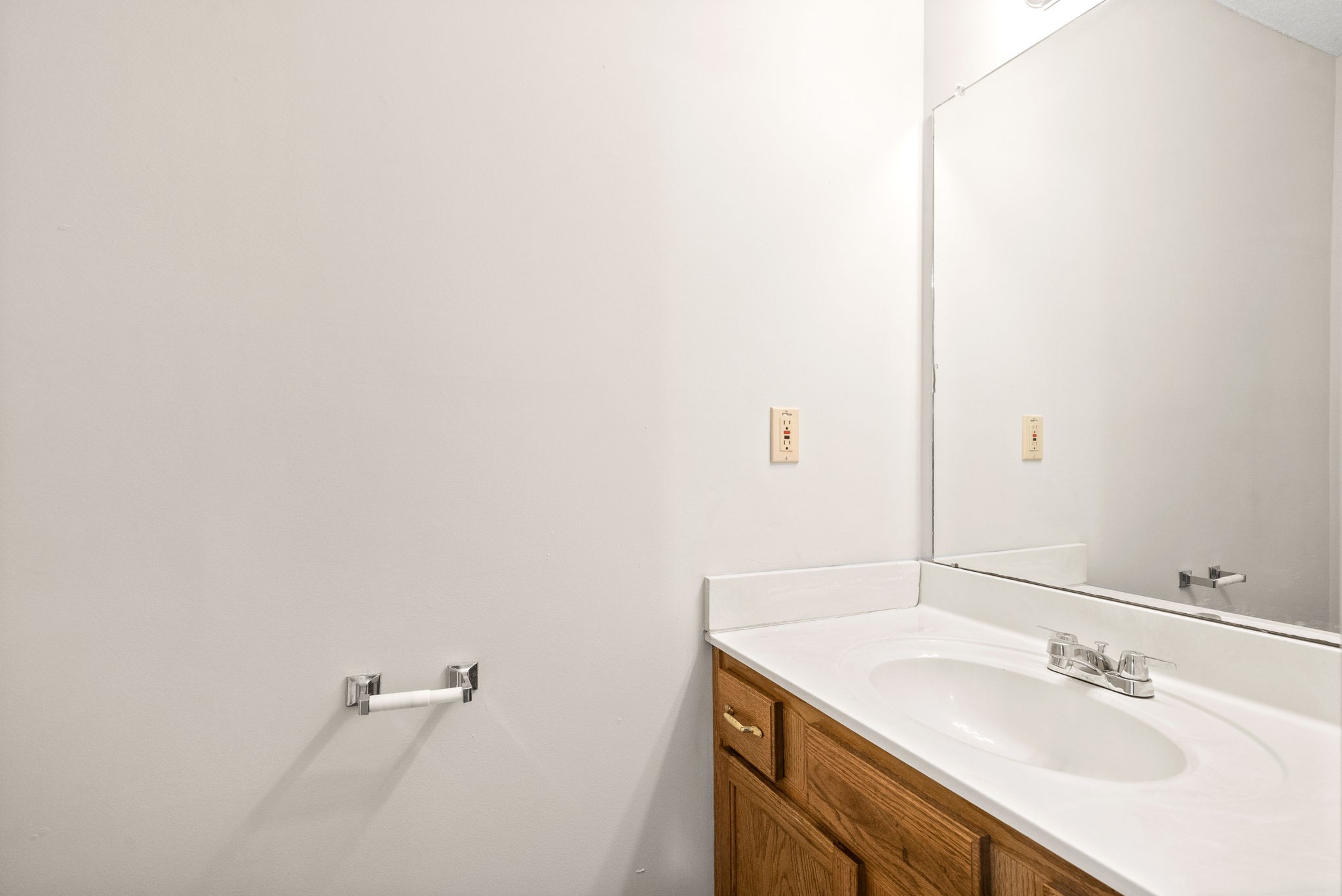 2303 Raleigh Ct Property Photo 7