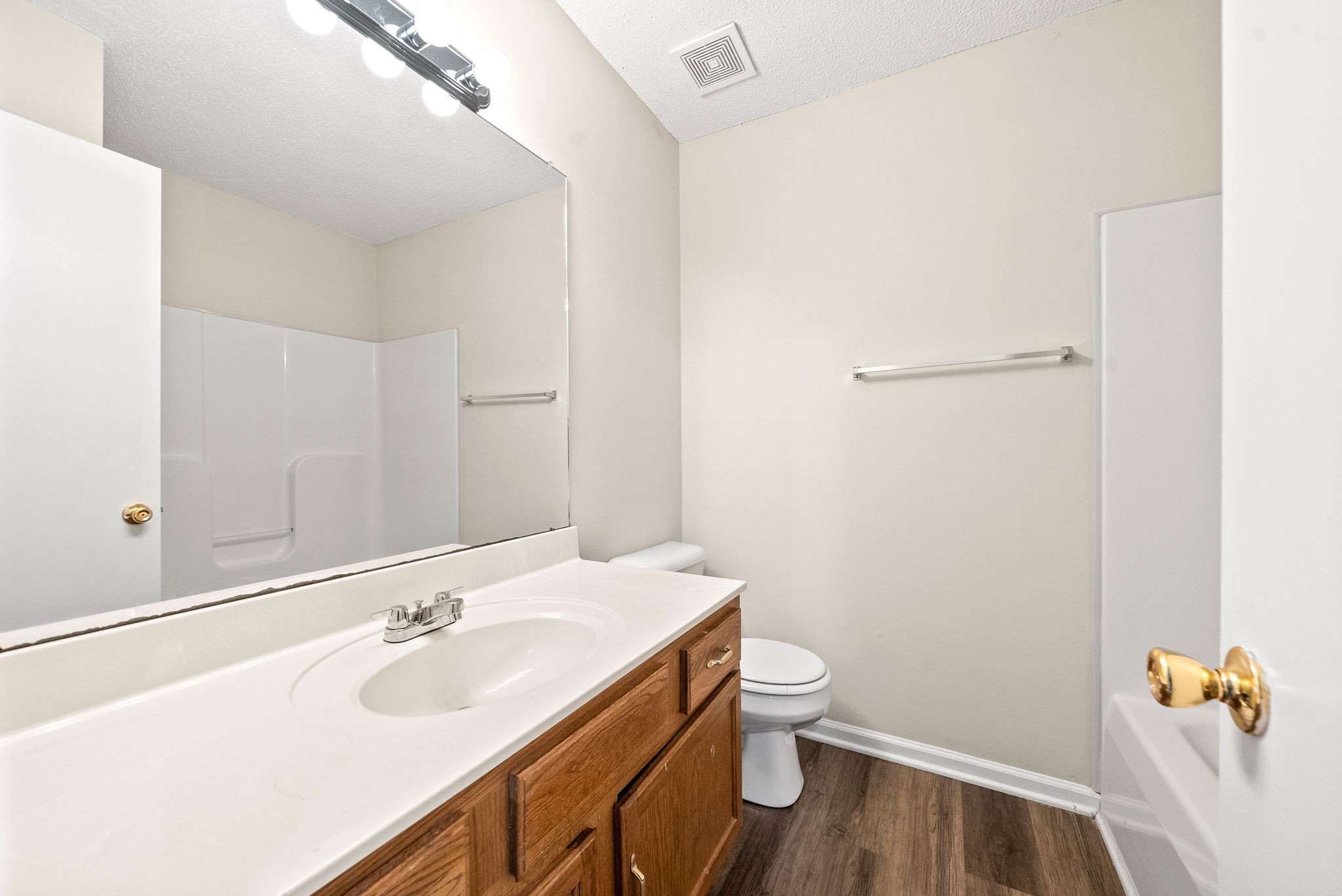 2303 Raleigh Ct Property Photo 18