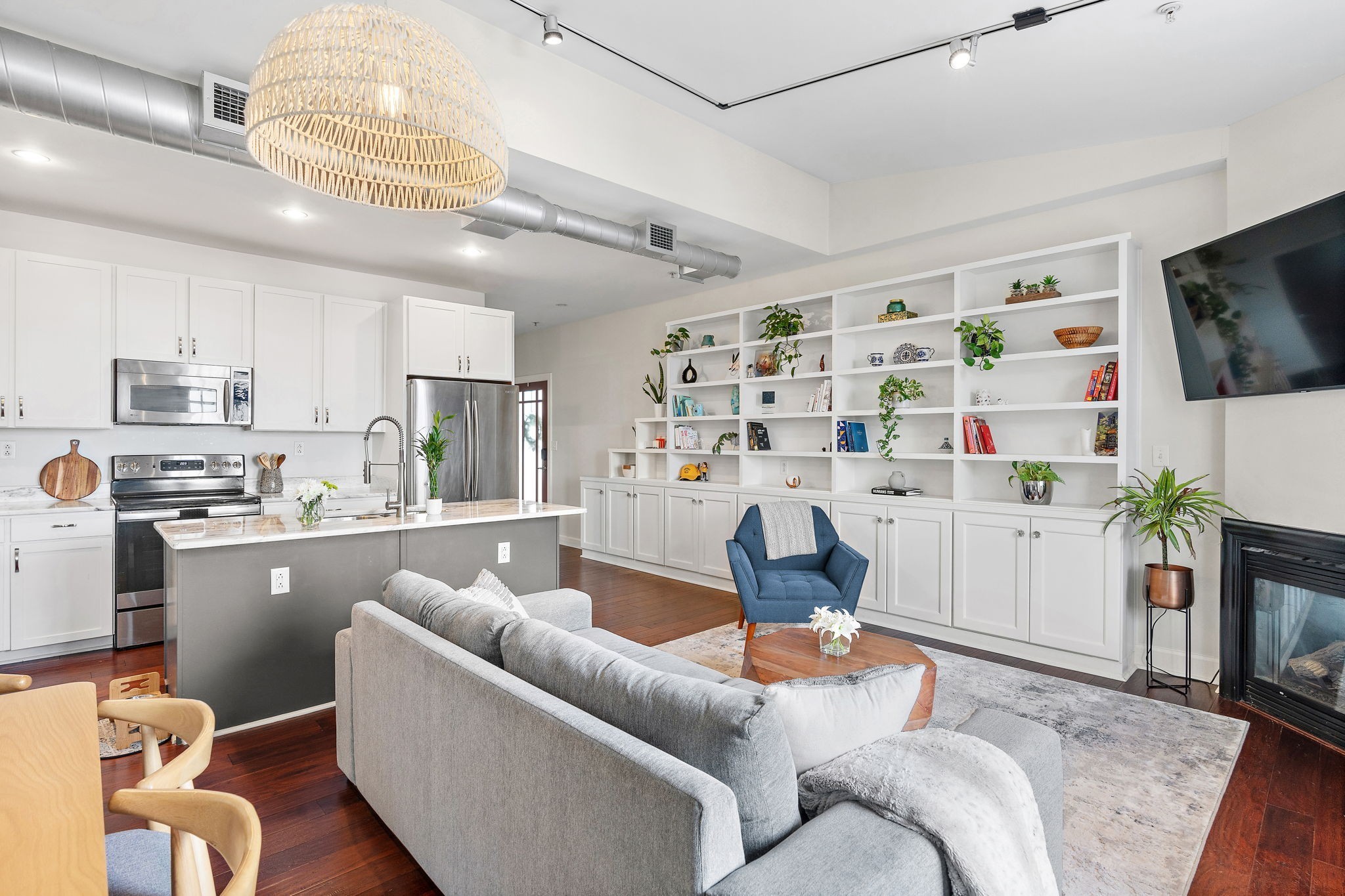 800 Woodland St Property Photo 5