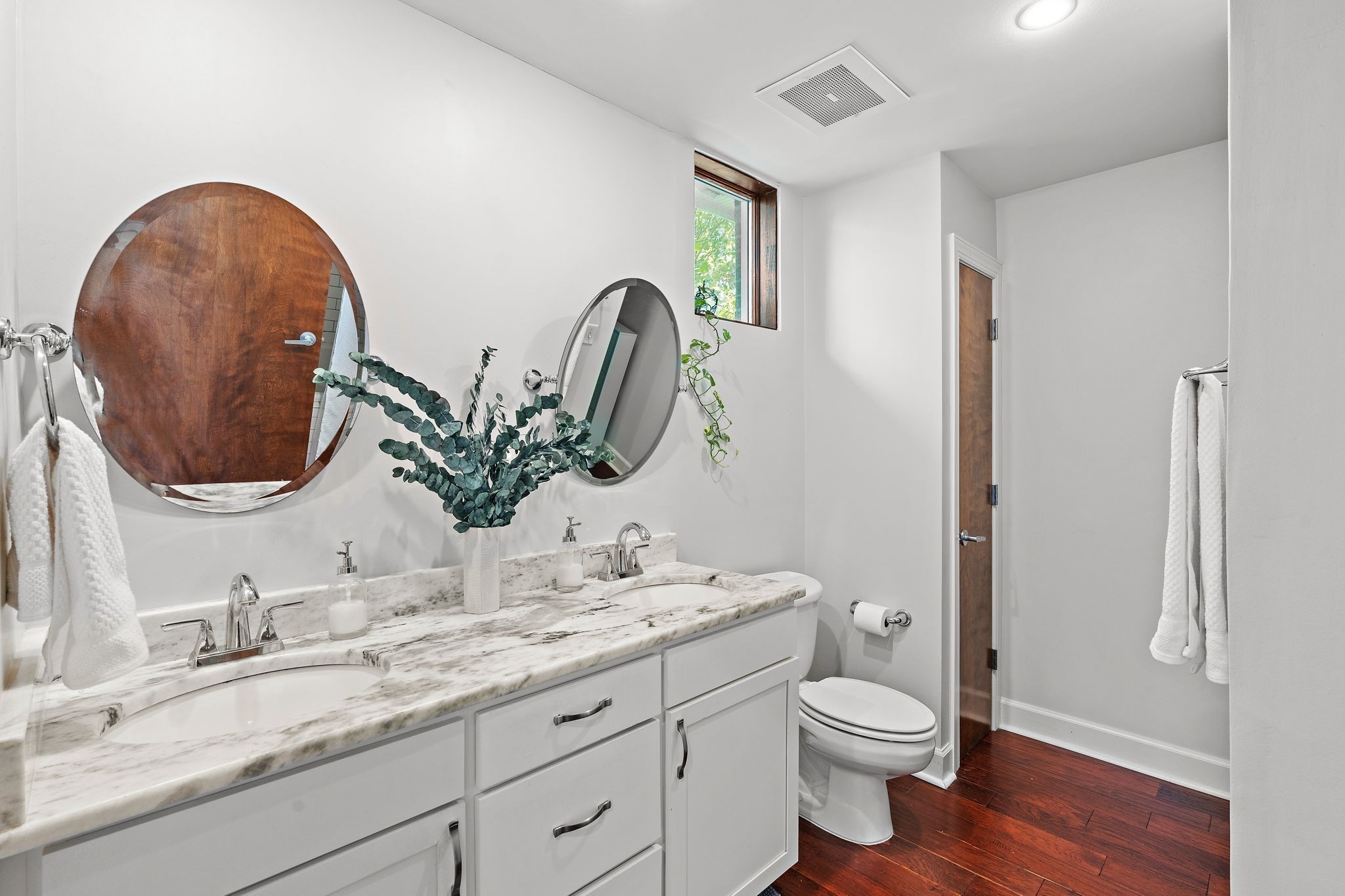 800 Woodland St Property Photo 9