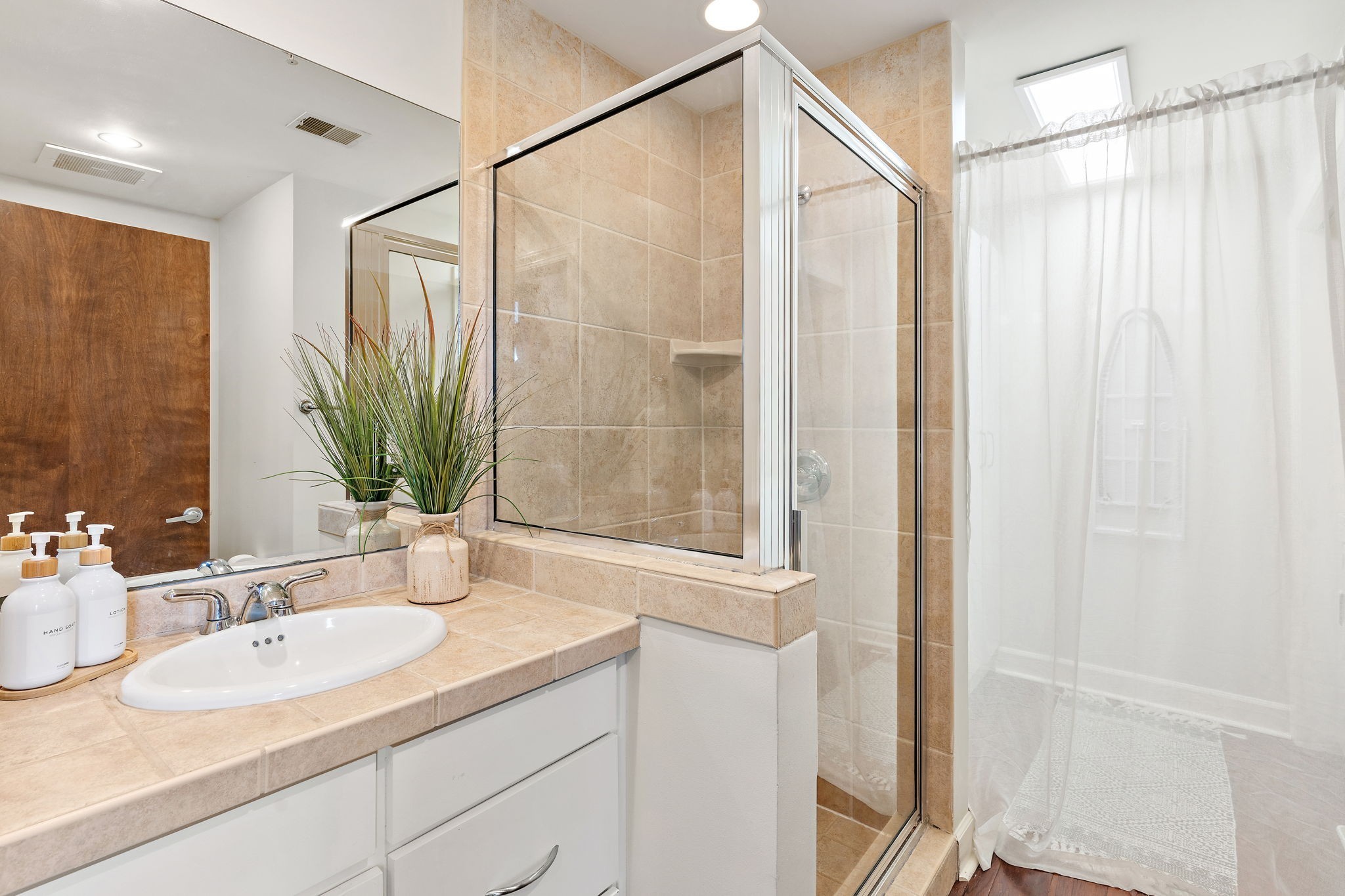 800 Woodland St Property Photo 14