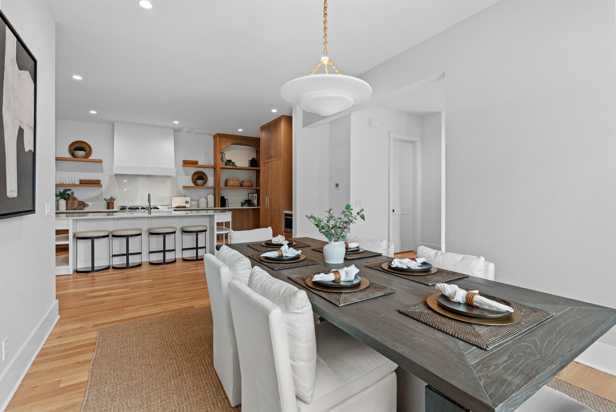 3411 Richards St Property Photo 11