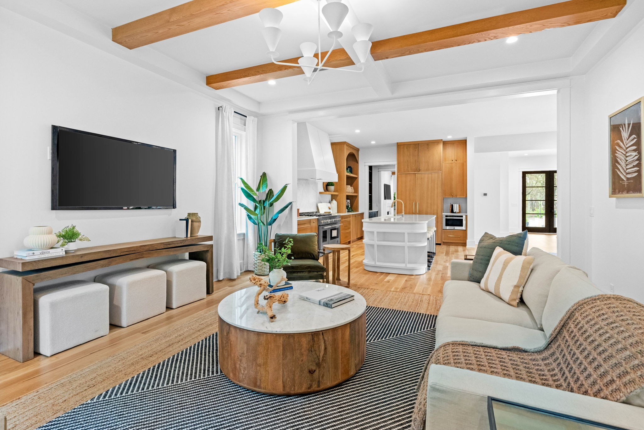 3411 Richards St Property Photo 15