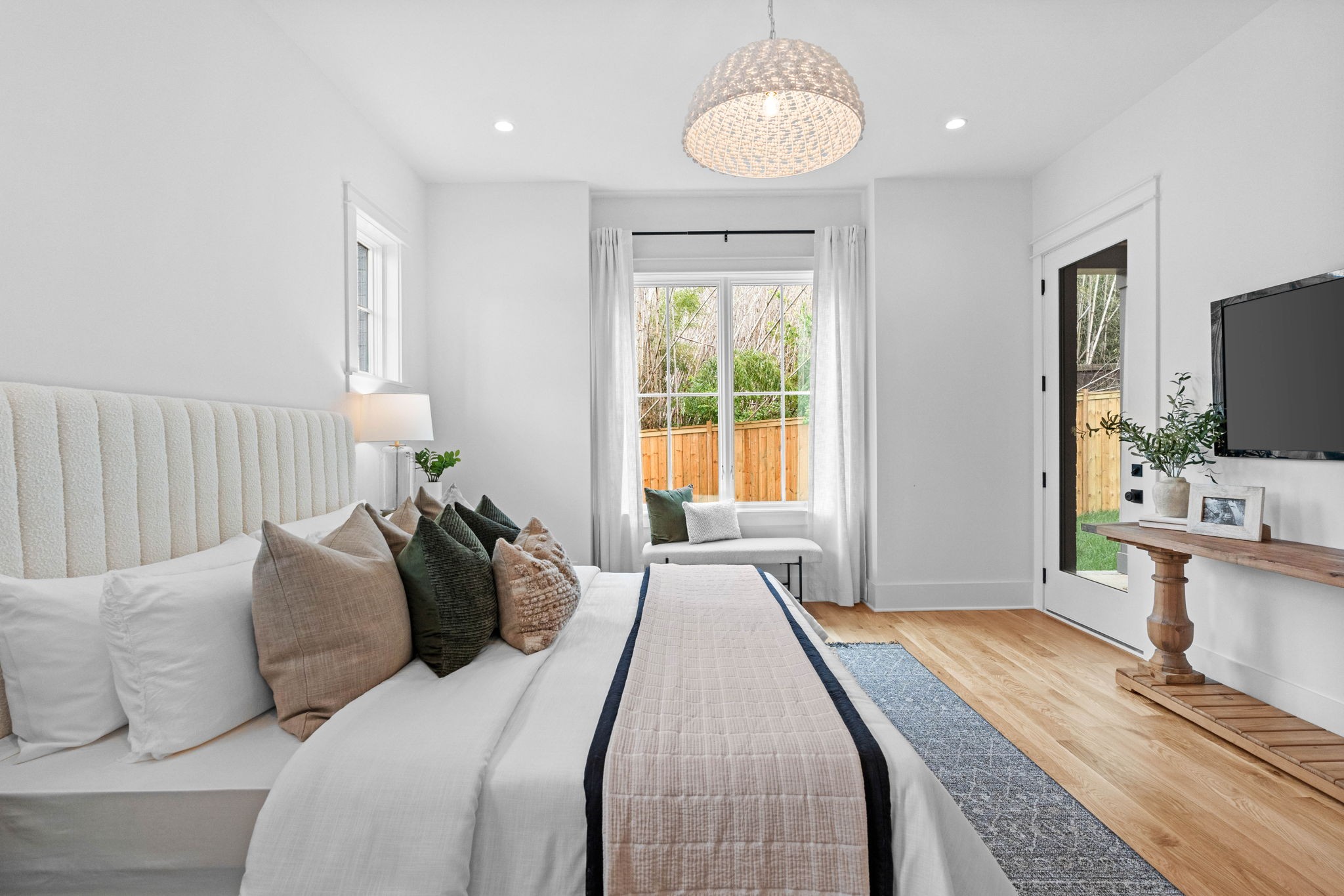 3411 Richards St Property Photo 17