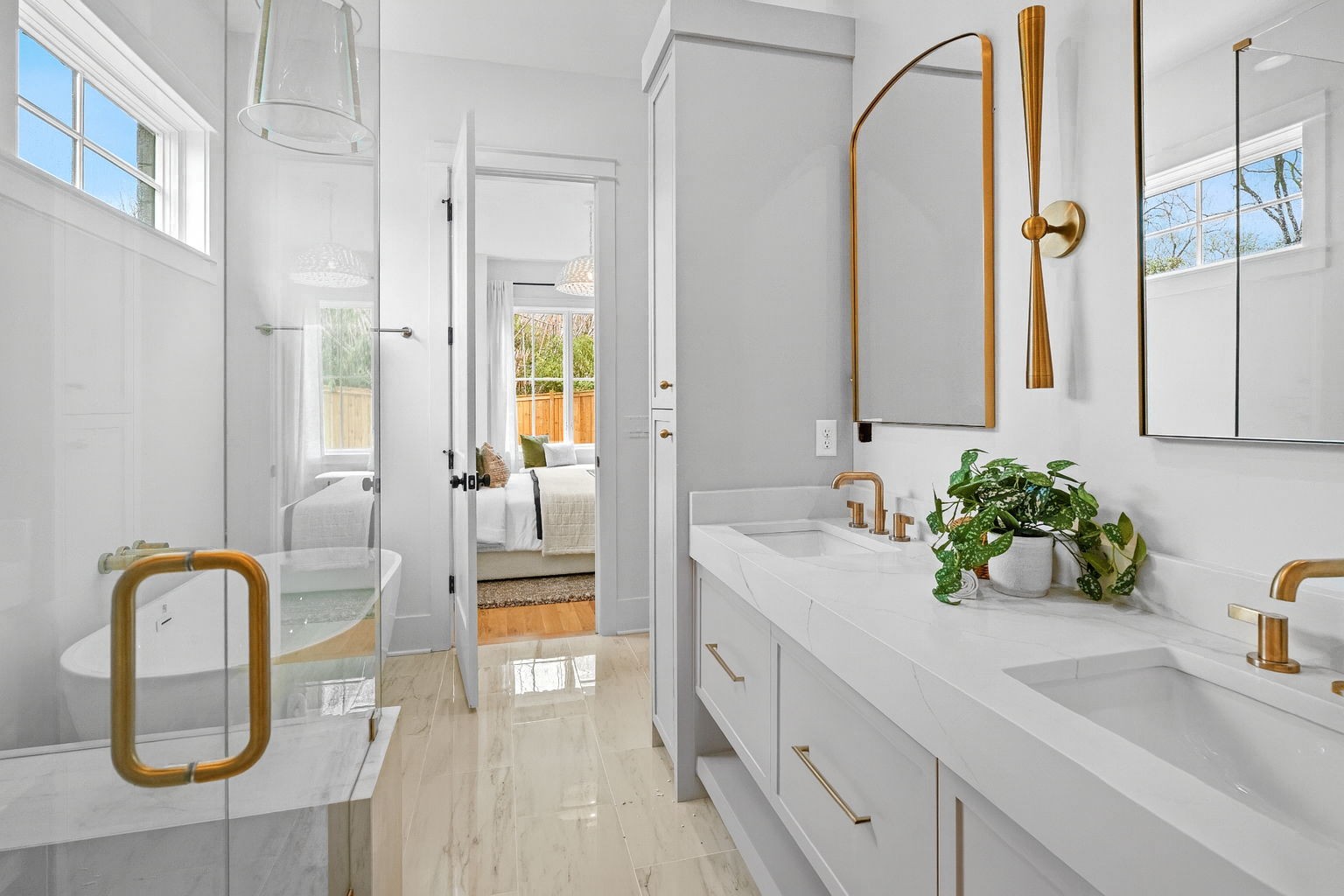 3411 Richards St Property Photo 19