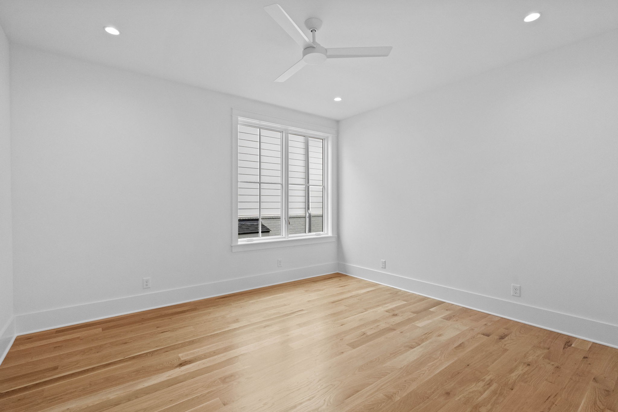 3411 Richards St Property Photo 29