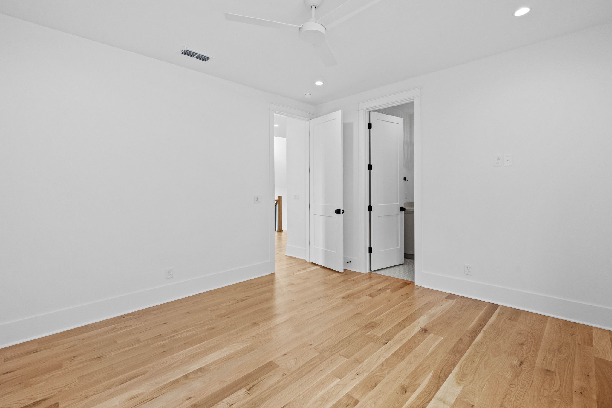 3411 Richards St Property Photo 30