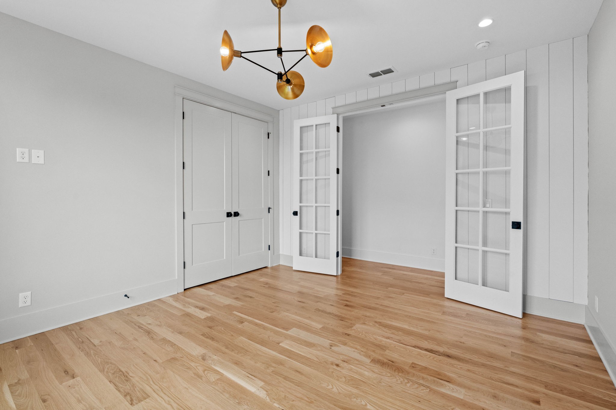 3411 Richards St Property Photo 35