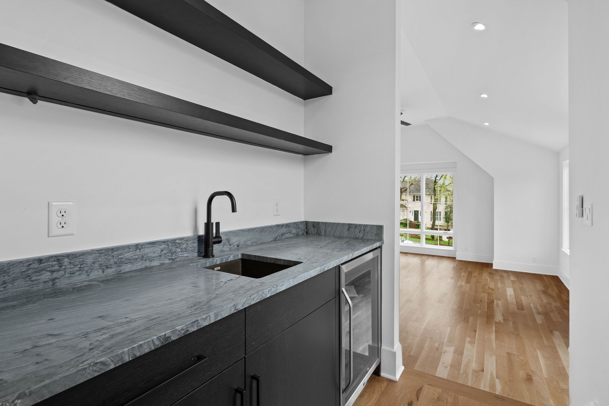 3411 Richards St Property Photo 42