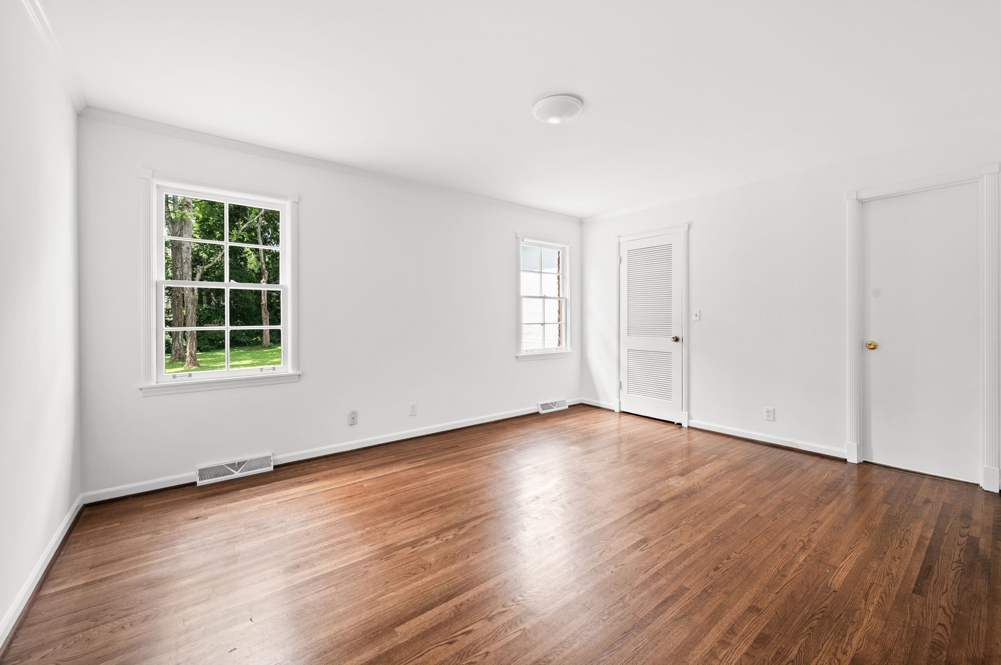 703 Woodleigh Dr Property Photo 17